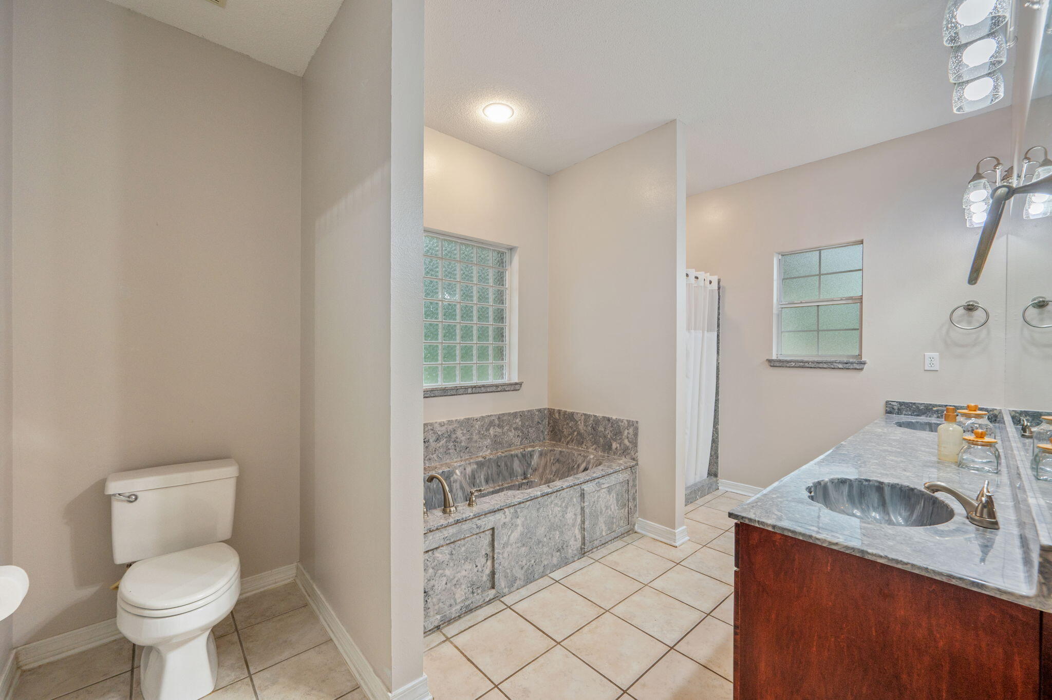 2903 Second Avenue Crestview FL 32539