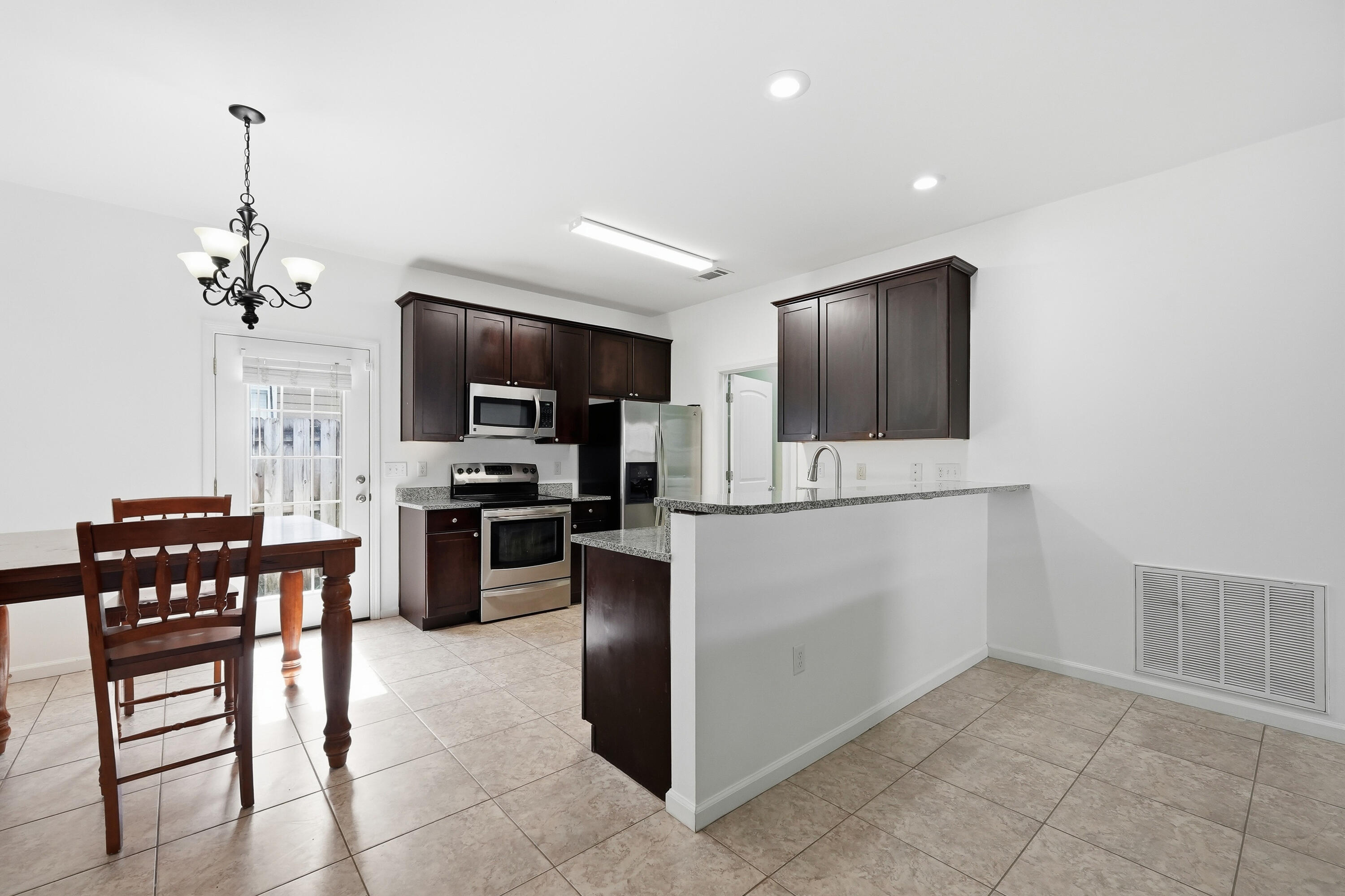 102 Matt Boulevard Niceville FL 32578