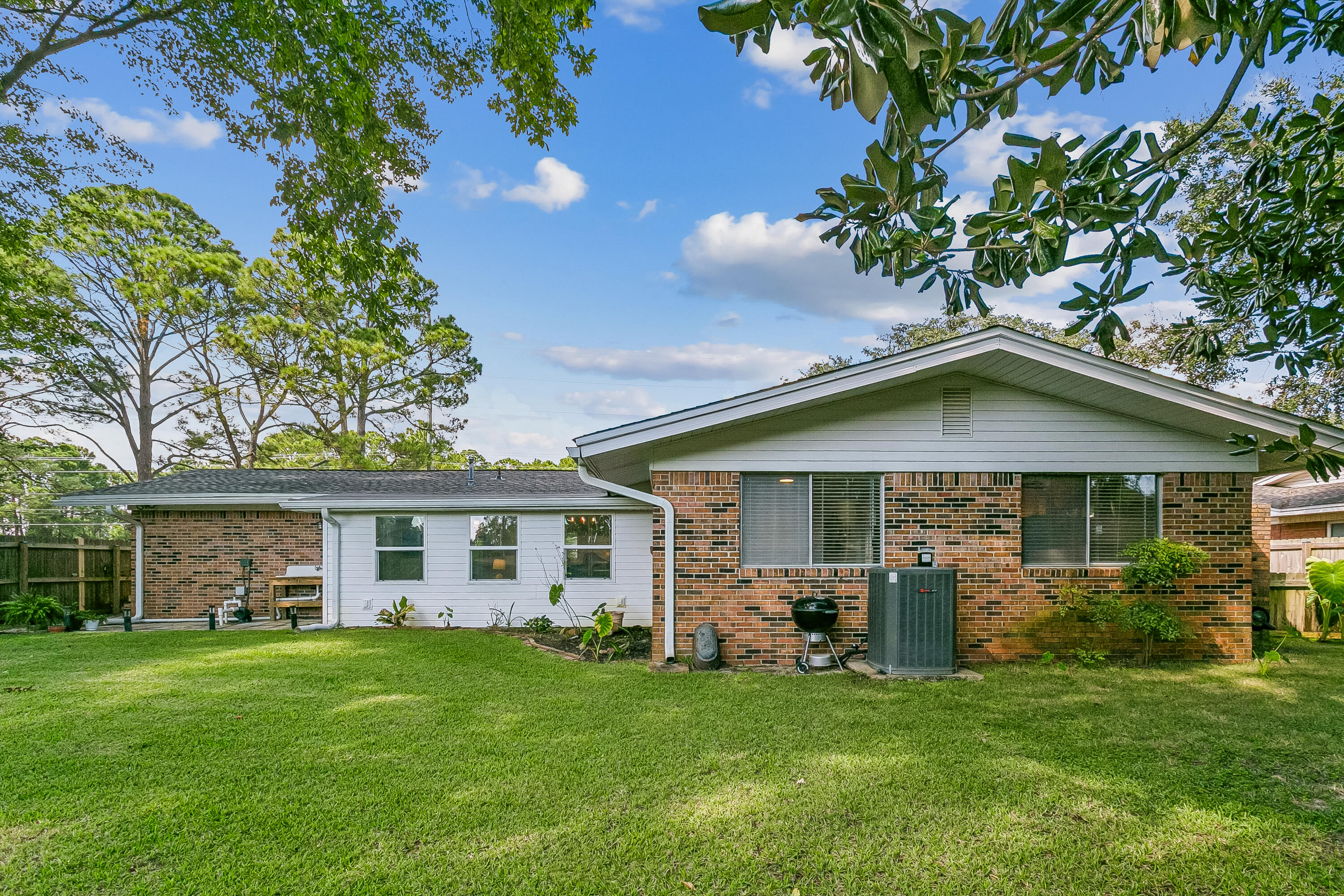 340 NW Holmes Boulevard Fort Walton Beach FL 32548