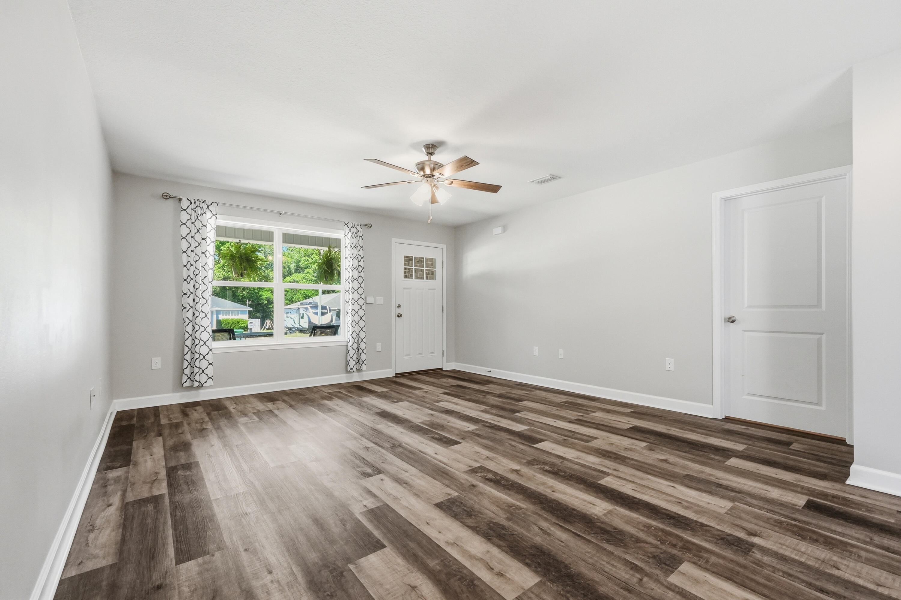 5159 Lake Drive Crestview FL 32539