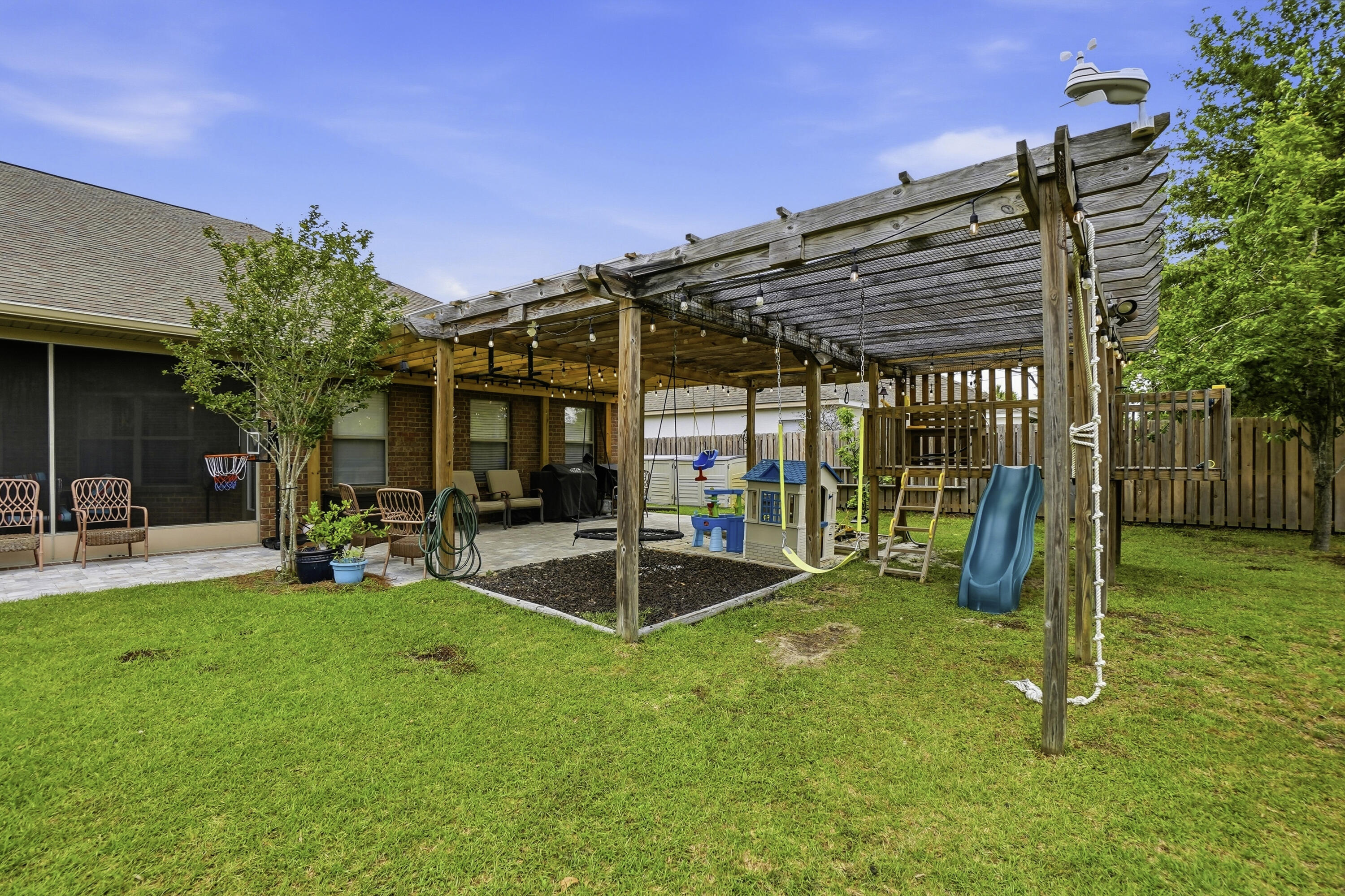 52 Mango Lane Freeport FL 32439