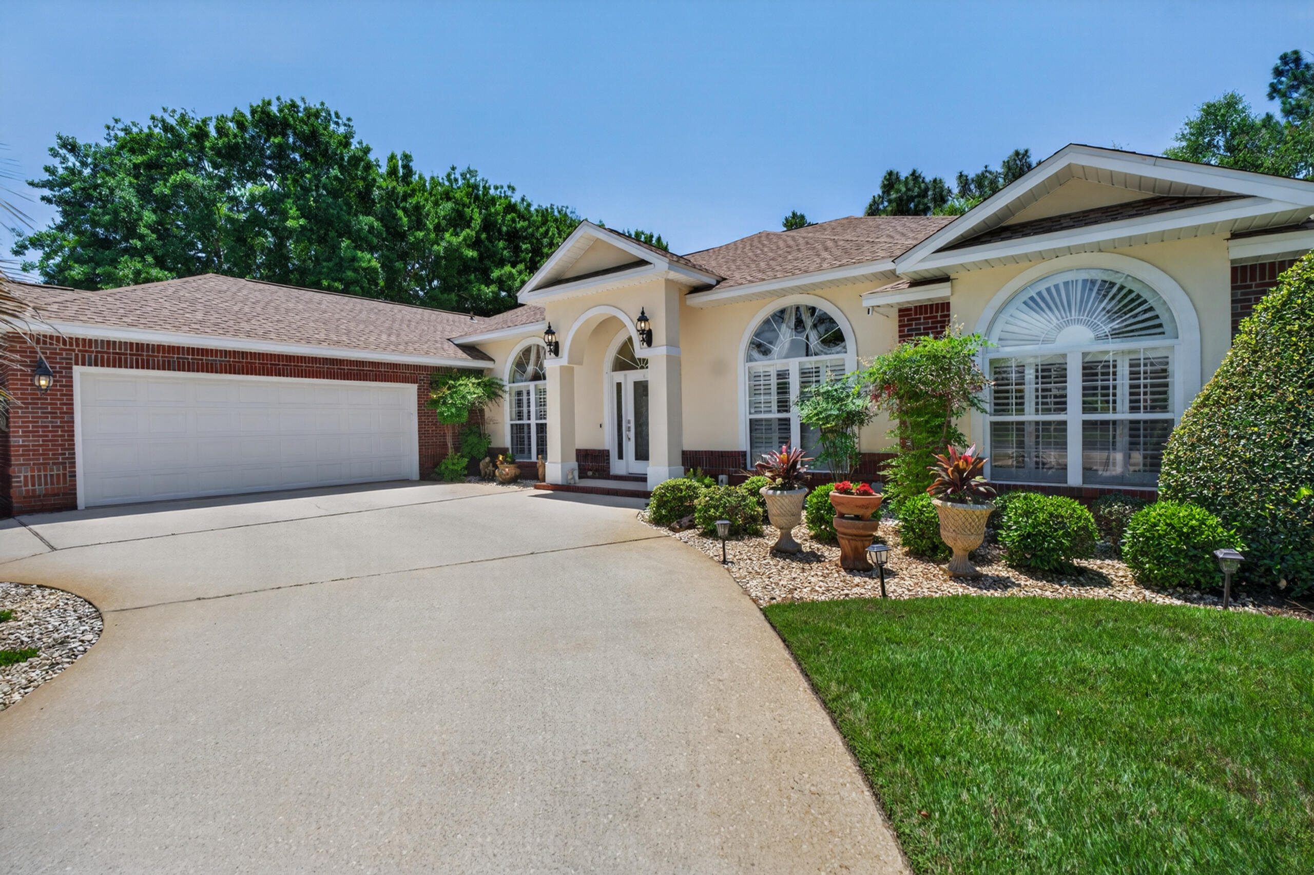 4242 Bobcat Cove Niceville FL 32578