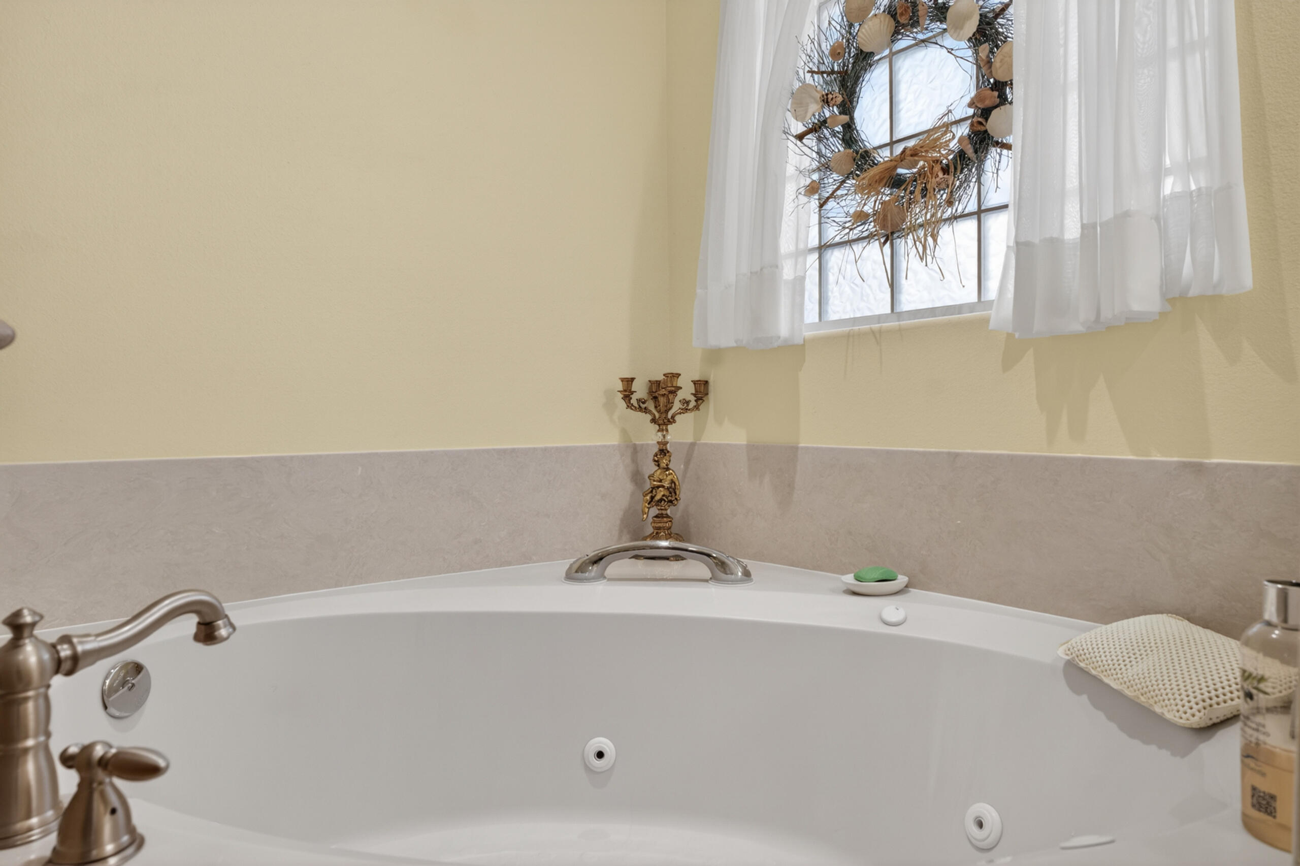 4242 Bobcat Cove Niceville FL 32578