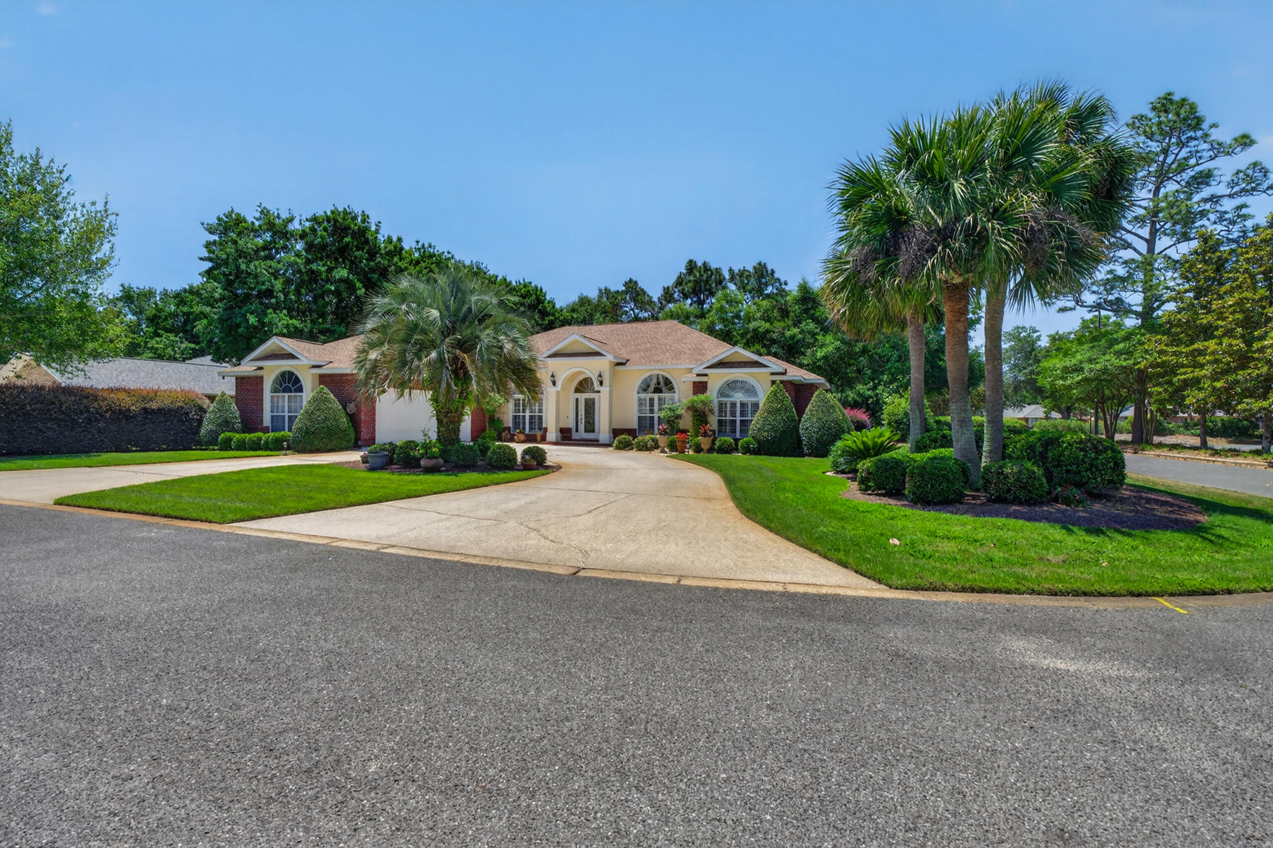 4242 Bobcat Cove Niceville FL 32578