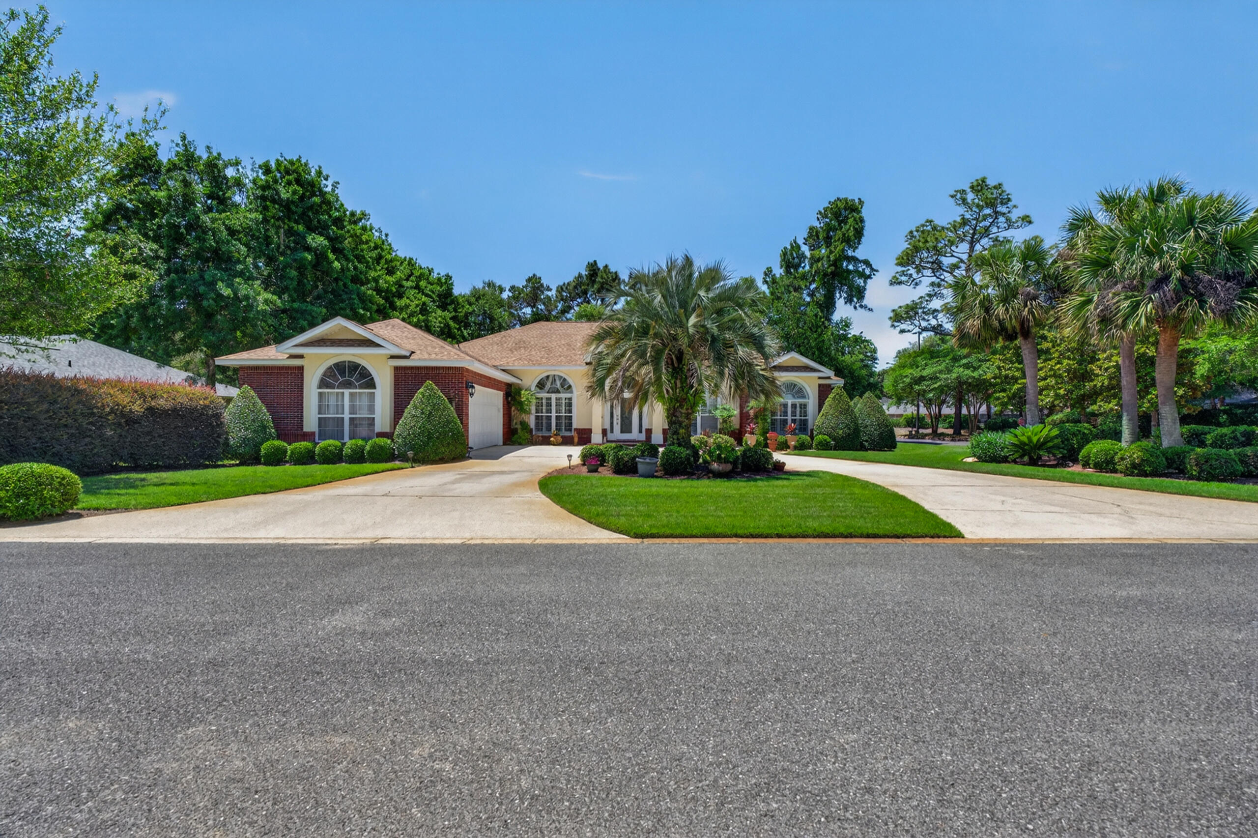 4242 Bobcat Cove Niceville FL 32578