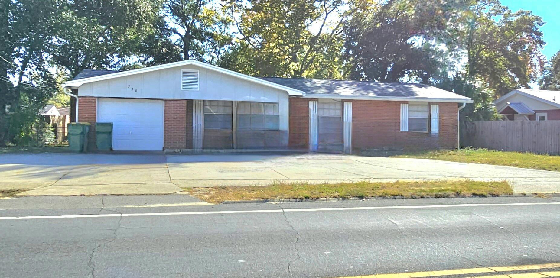 750 Mayflower Avenue Fort Walton Beach FL 32547