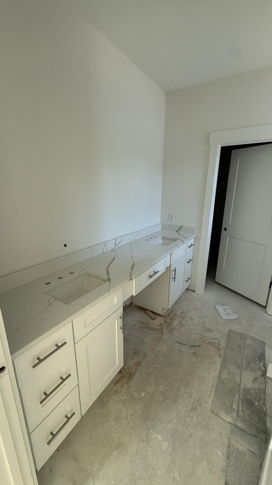 4181 Luar Chipley FL 32428