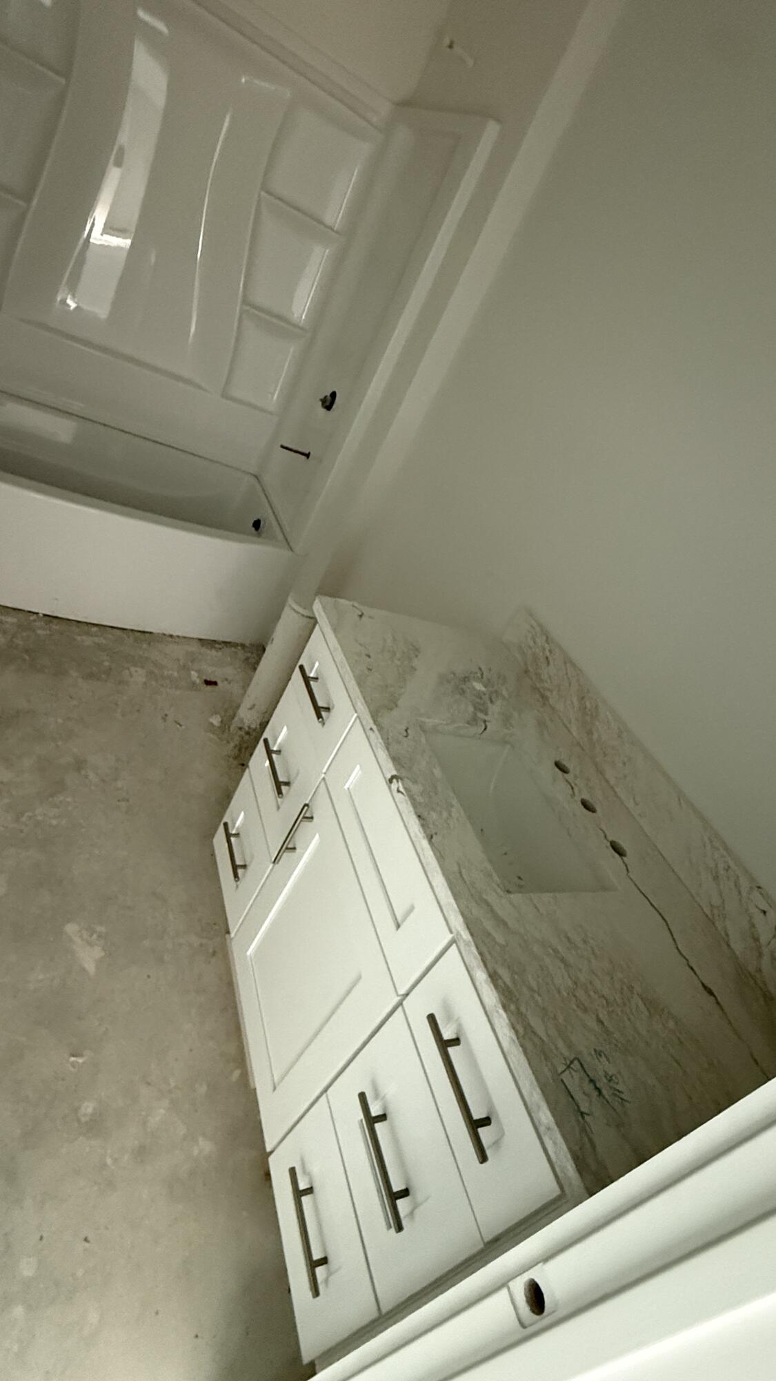4181 Luar Chipley FL 32428