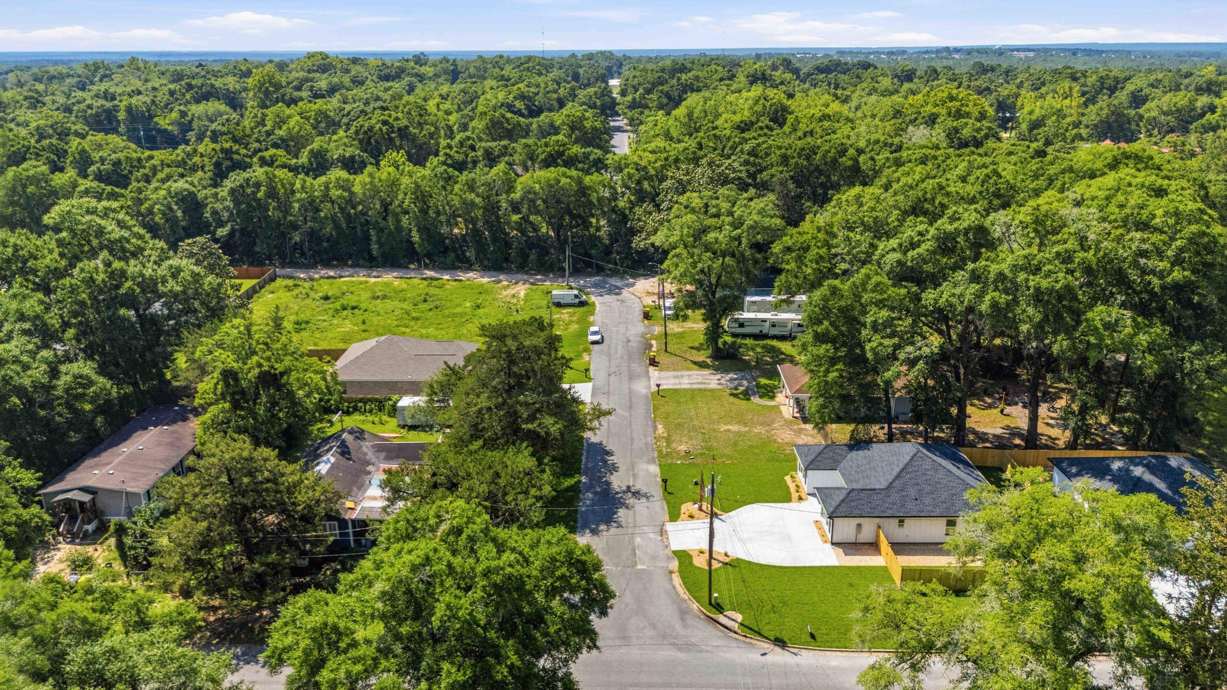 150 N Booker Street Crestview FL 32536