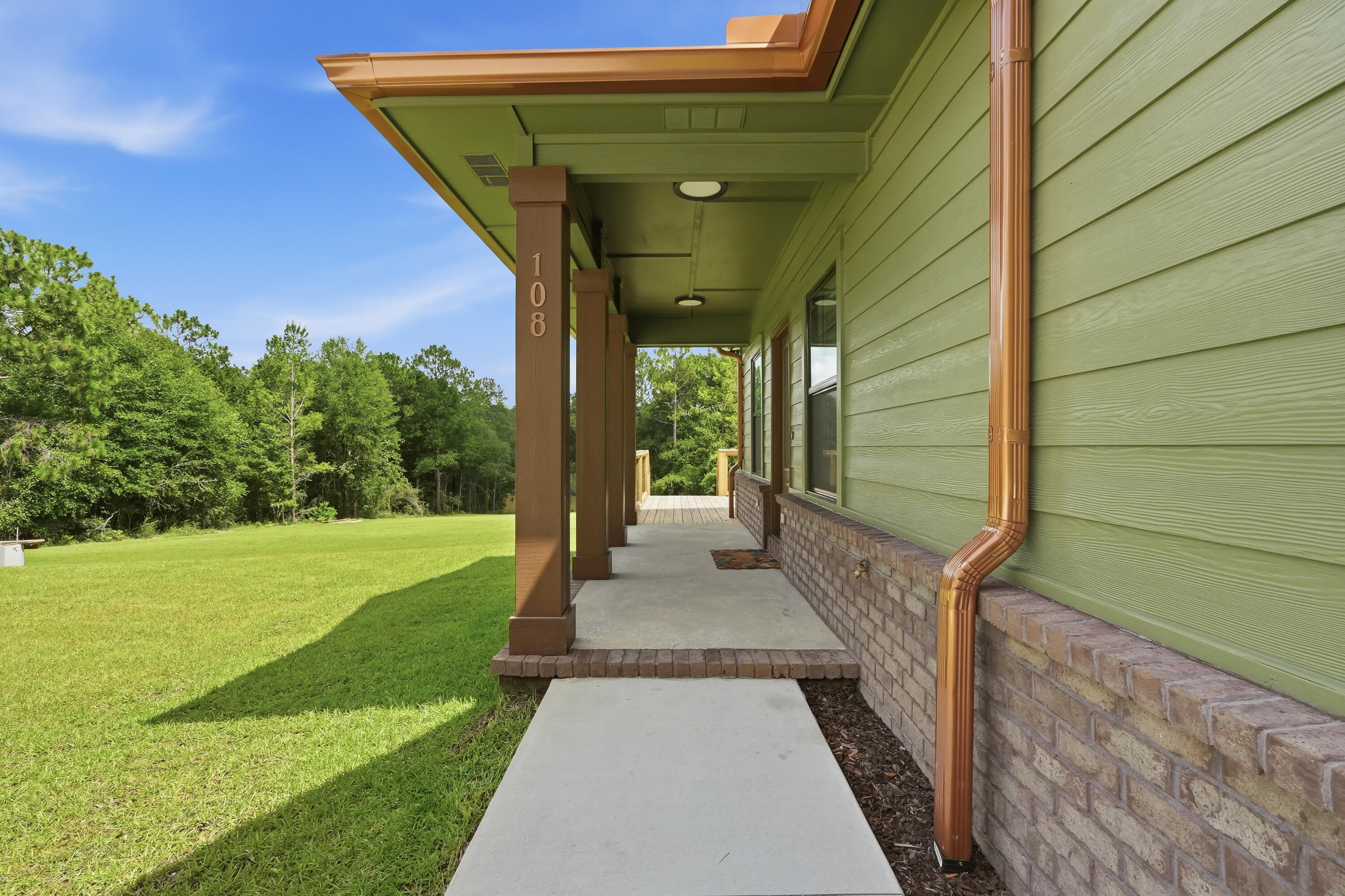 108 Creek Drive Crestview FL 32536