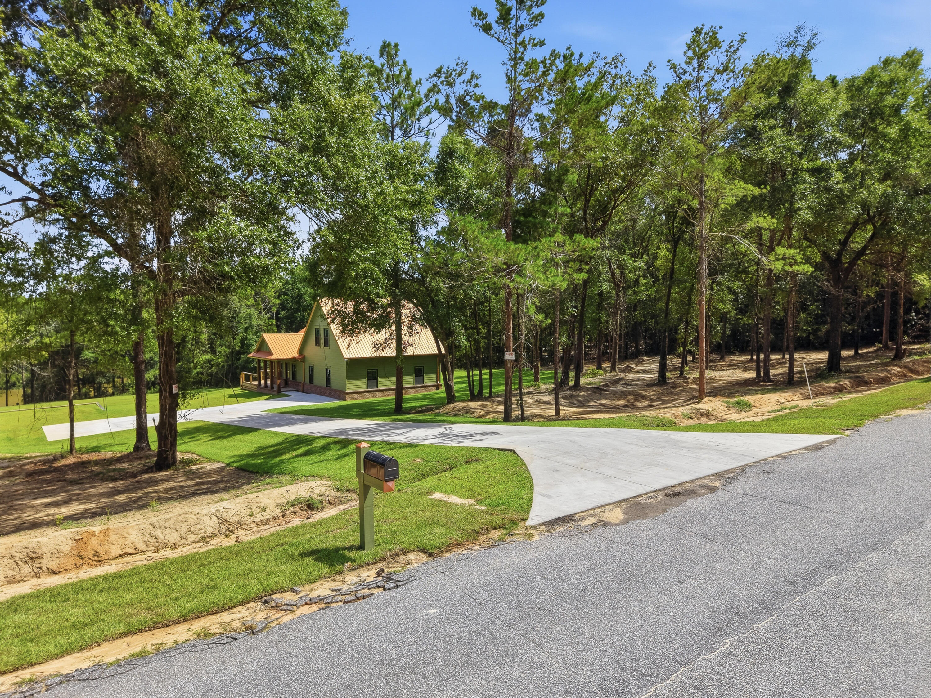 108 Creek Drive Crestview FL 32536