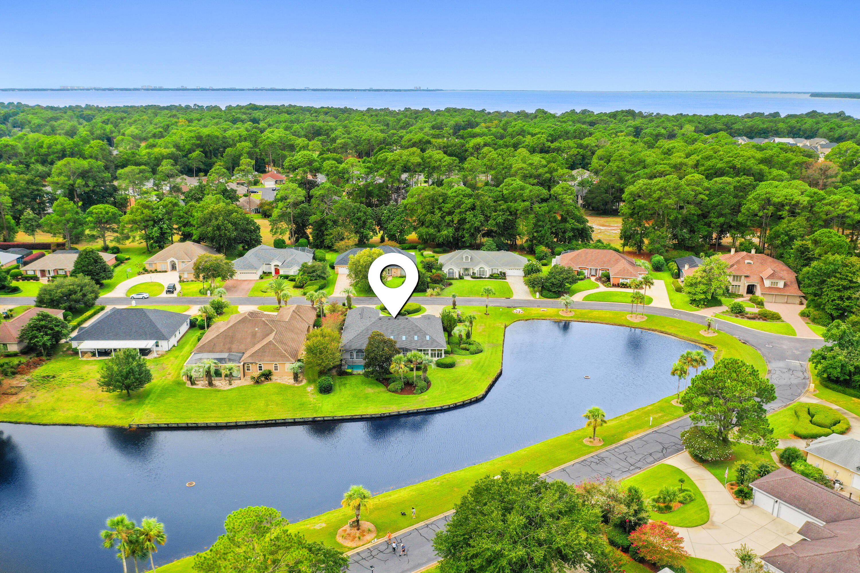 1517 Glenlake Circle Niceville FL 32578