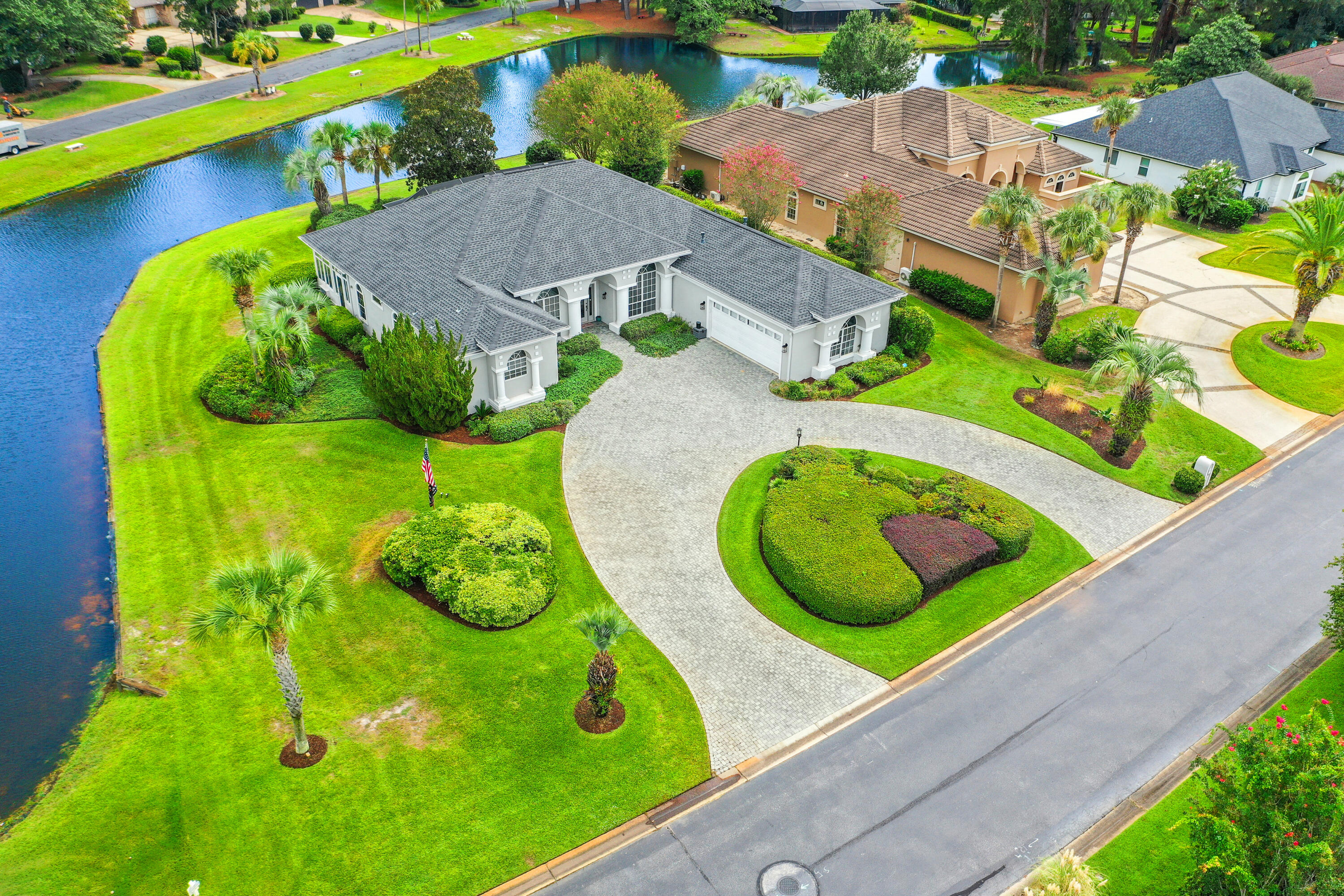 1517 Glenlake Circle Niceville FL 32578