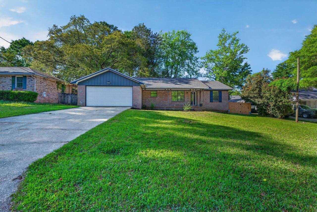 121 Campbell Avenue Crestview FL 32536