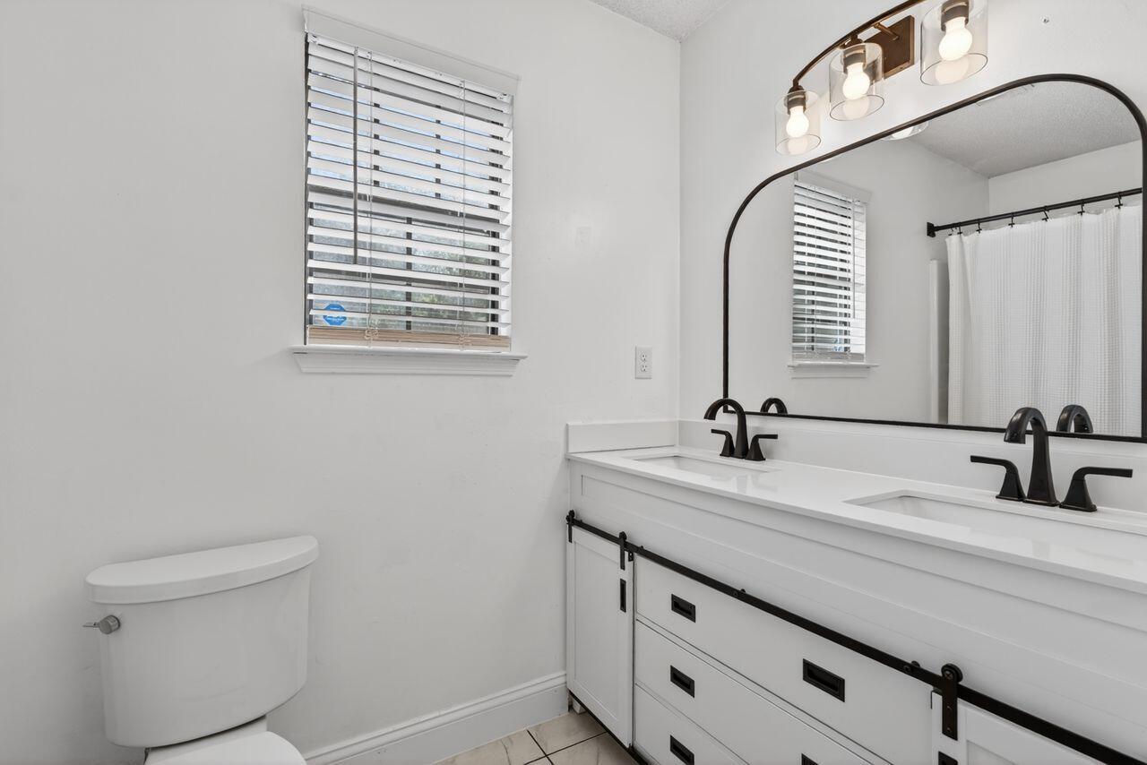 121 Campbell Avenue Crestview FL 32536