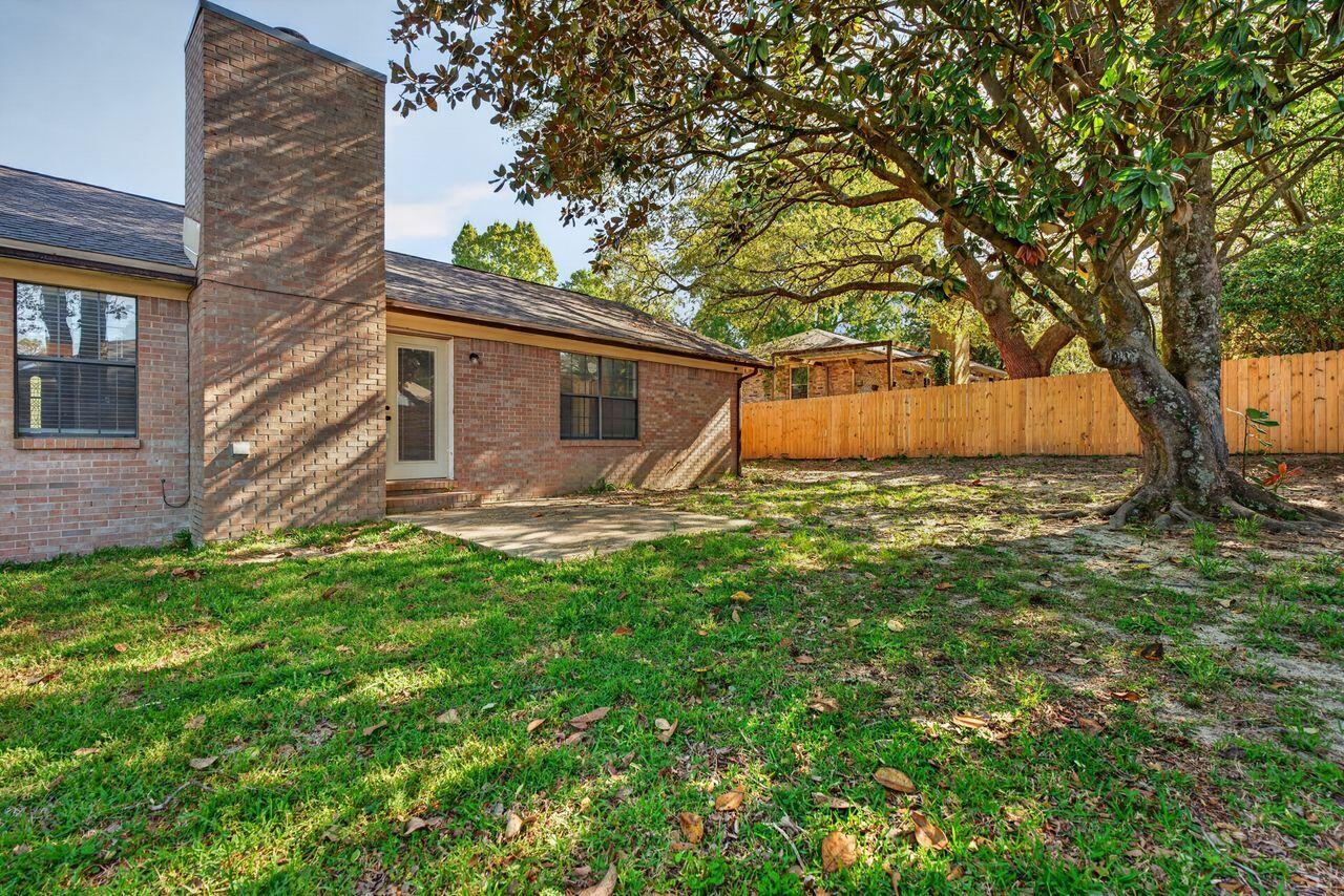 121 Campbell Avenue Crestview FL 32536