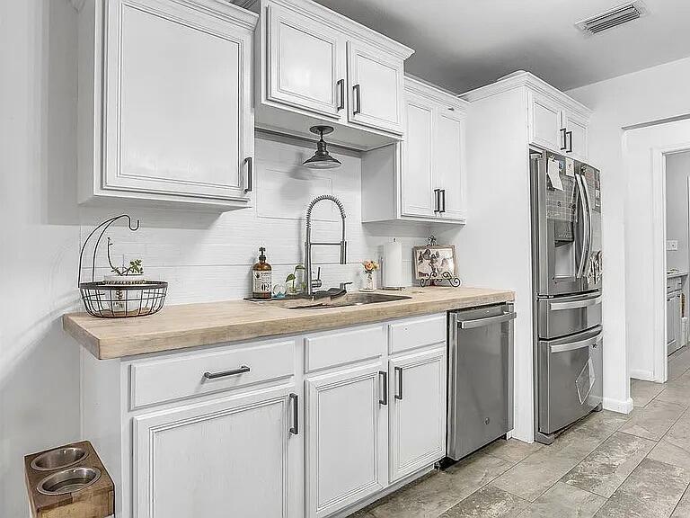 9435 E River Drive Navarre FL 32566