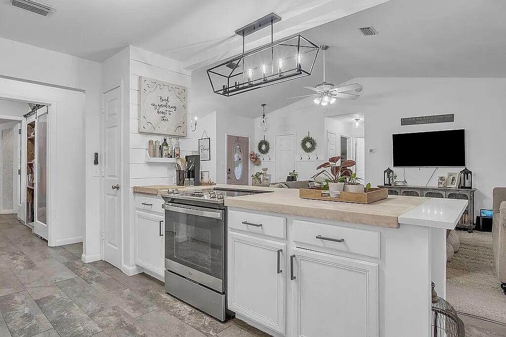 9435 E River Drive Navarre FL 32566