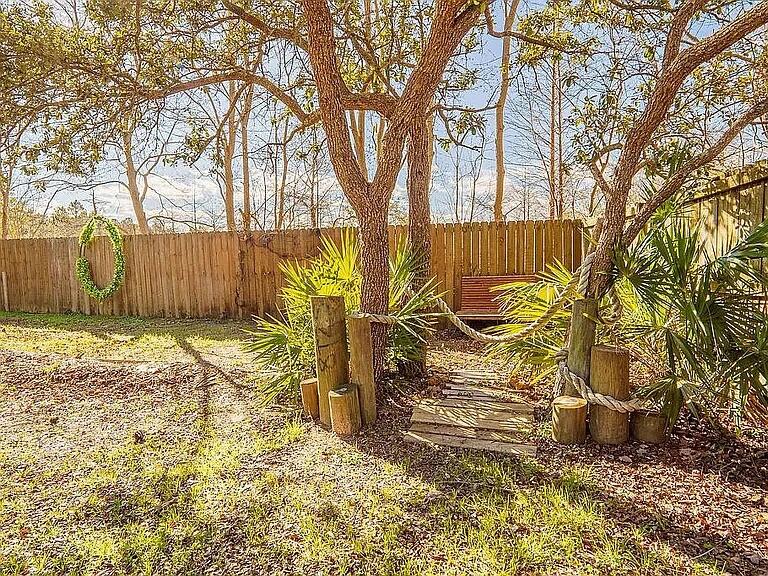 9435 E River Drive Navarre FL 32566