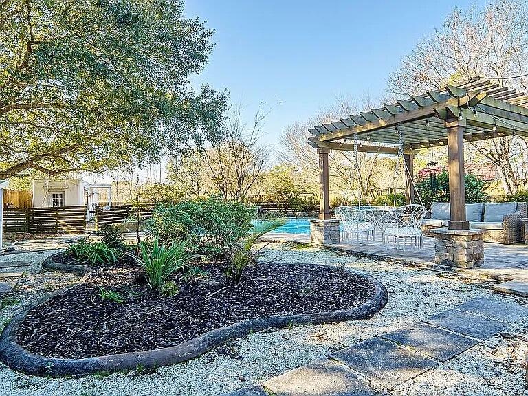 9435 E River Drive Navarre FL 32566
