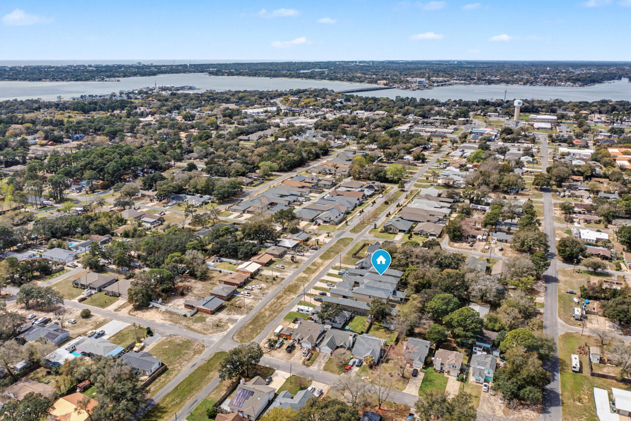 61B 9th Avenue Shalimar FL 32579