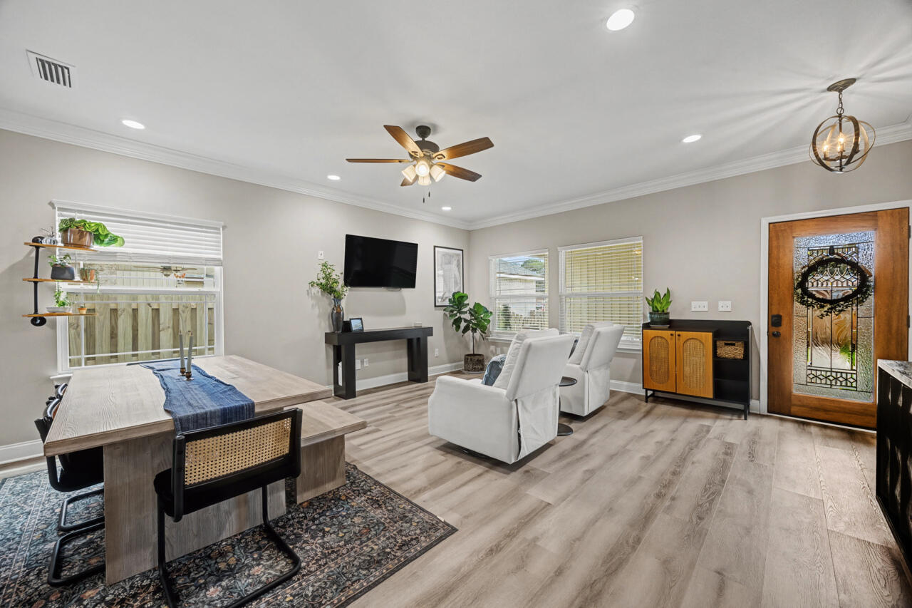 61B 9th Avenue Shalimar FL 32579