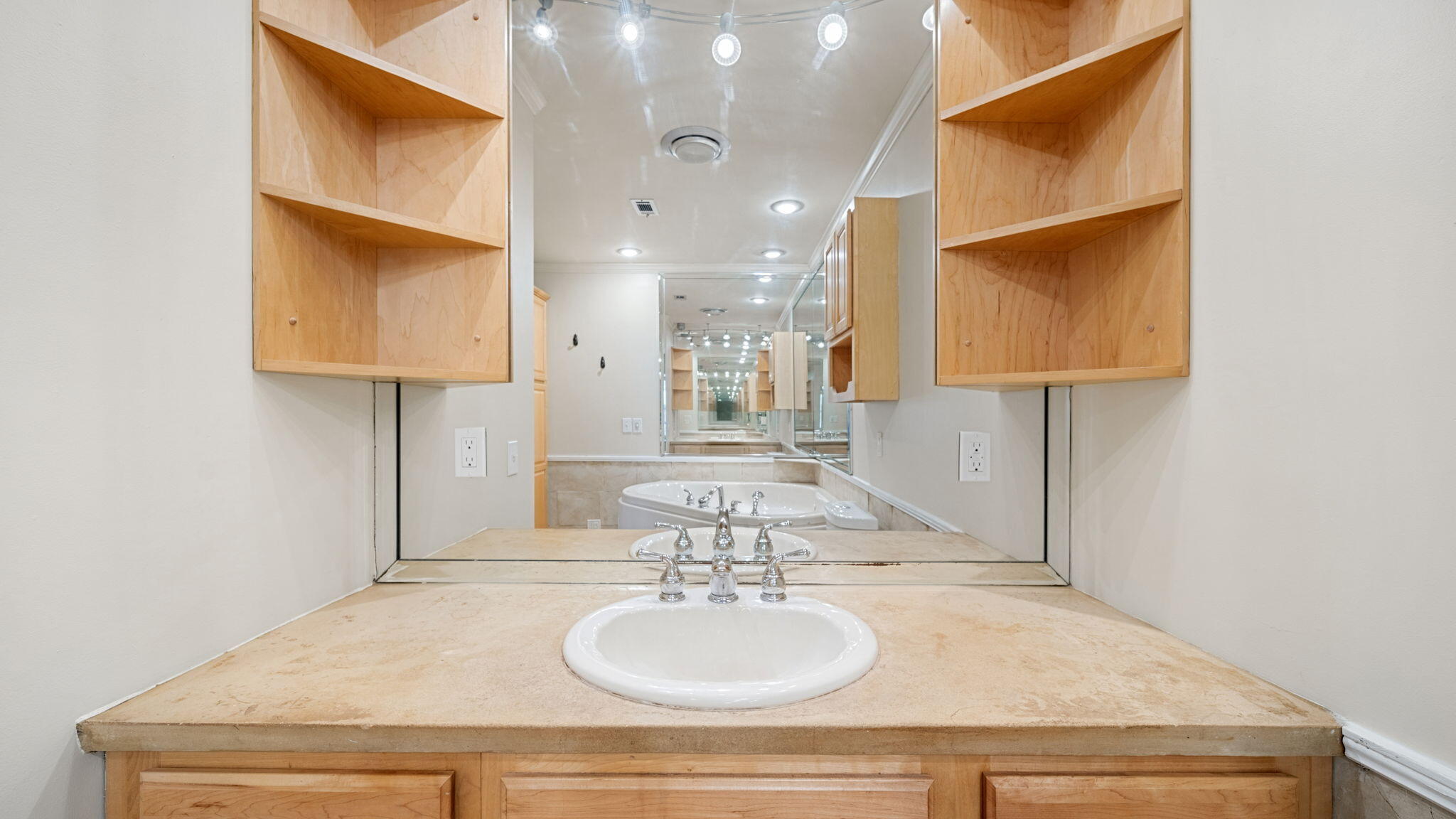 628 Mountain Drive Destin FL 32541