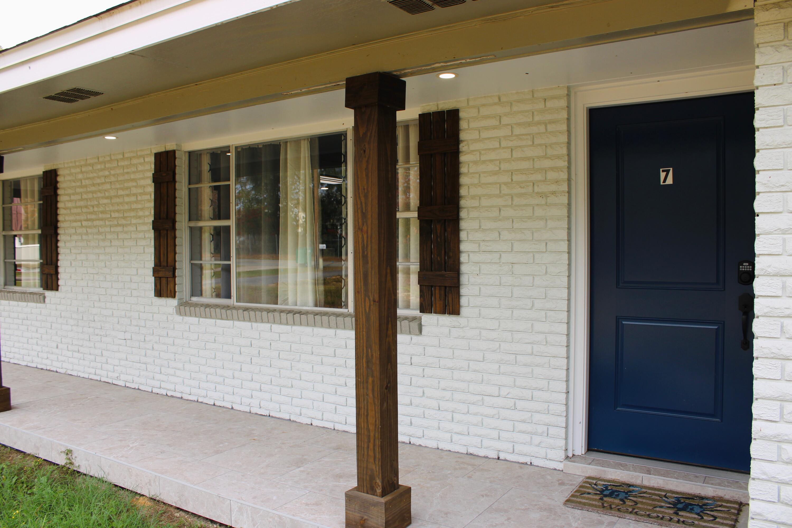 7 Holly Avenue Shalimar FL 32579