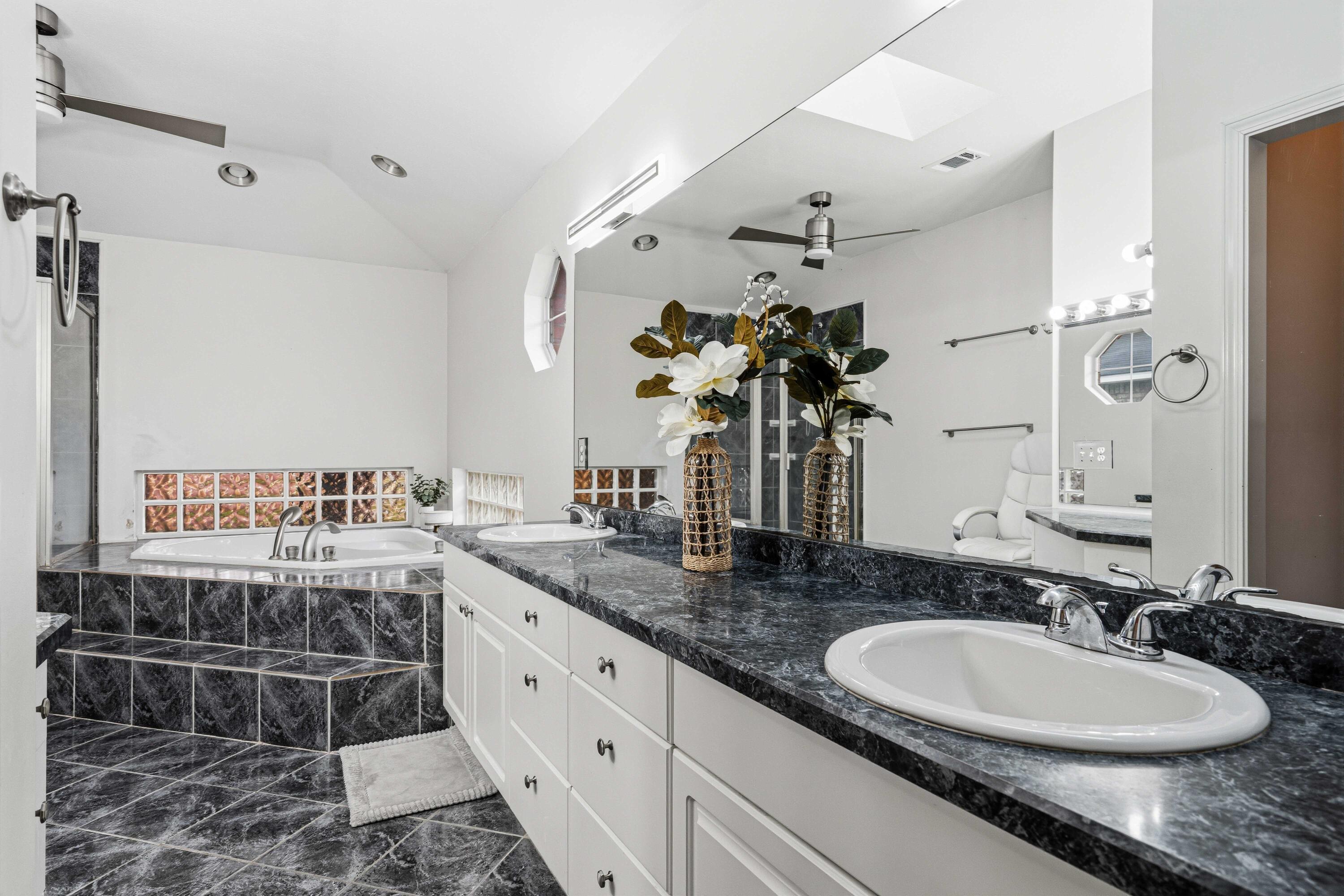 1929 Jessica Way Navarre FL 32566