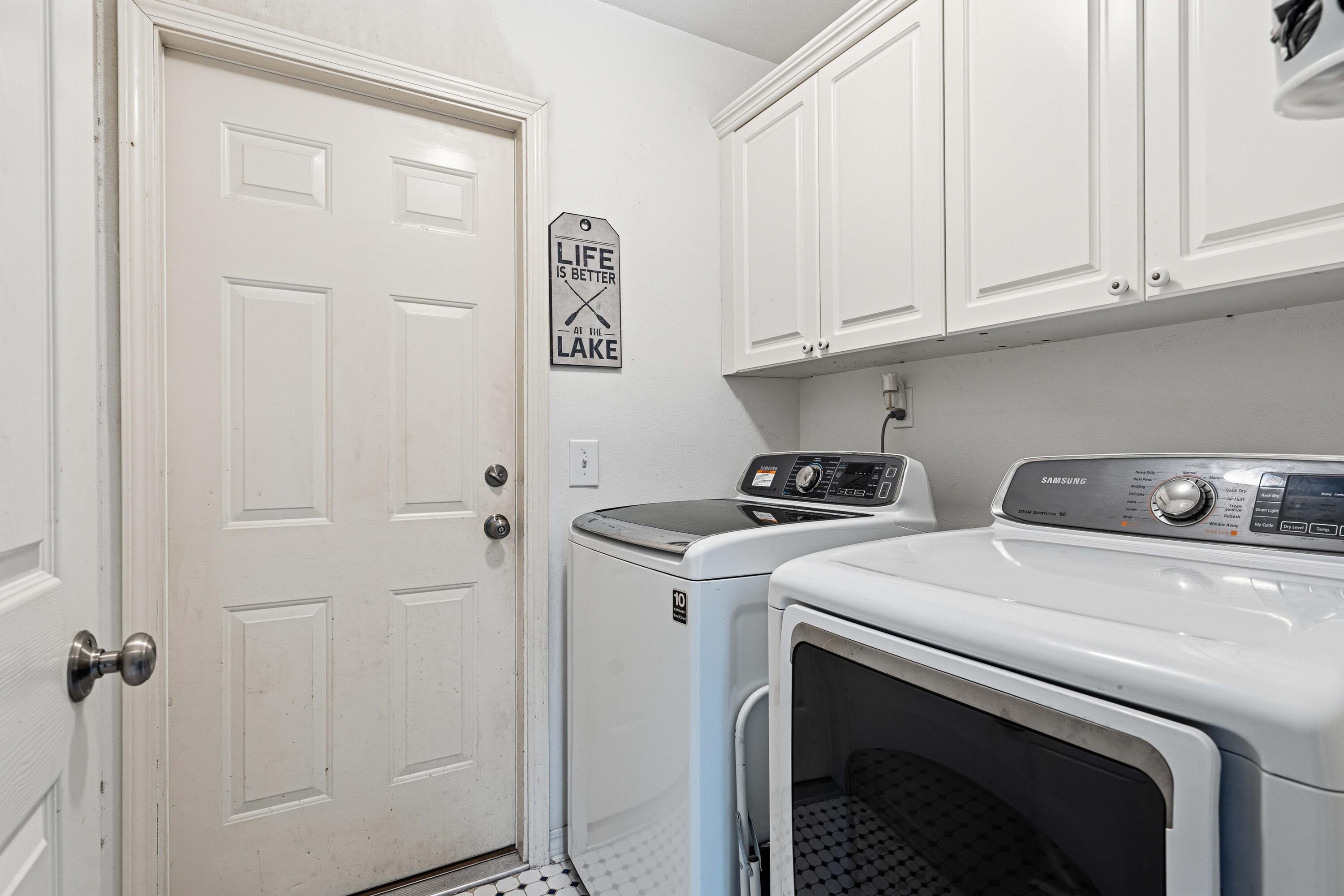 1929 Jessica Way Navarre FL 32566