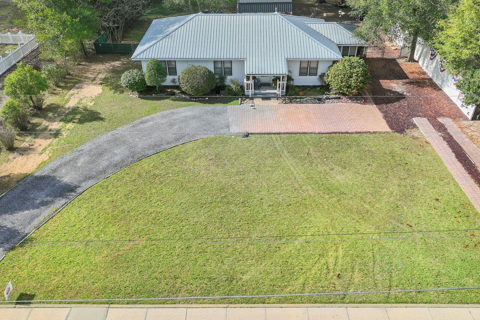 164 S 13th Street Defuniak Springs FL 32435