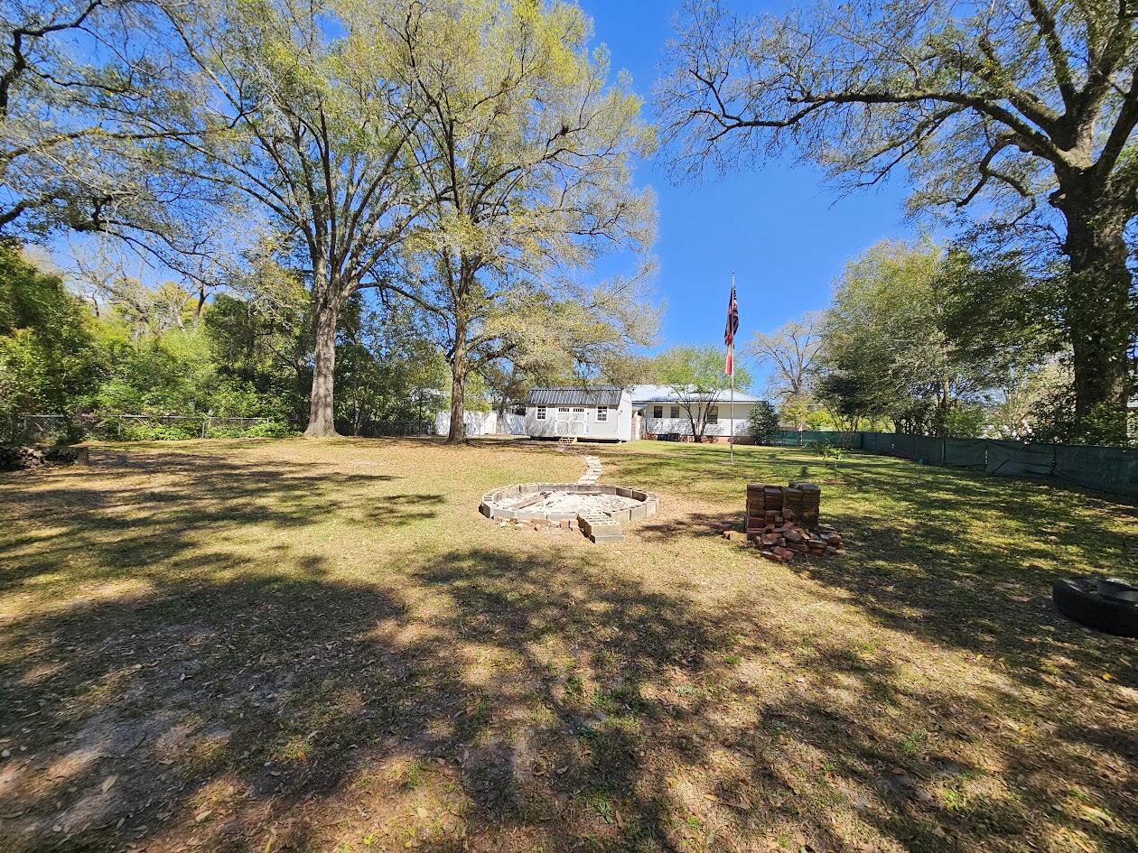 164 S 13th Street Defuniak Springs FL 32435