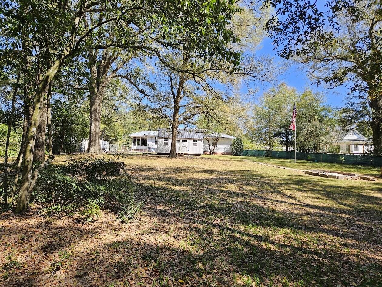 164 S 13th Street Defuniak Springs FL 32435