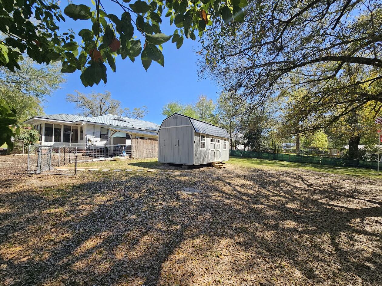 164 S 13th Street Defuniak Springs FL 32435