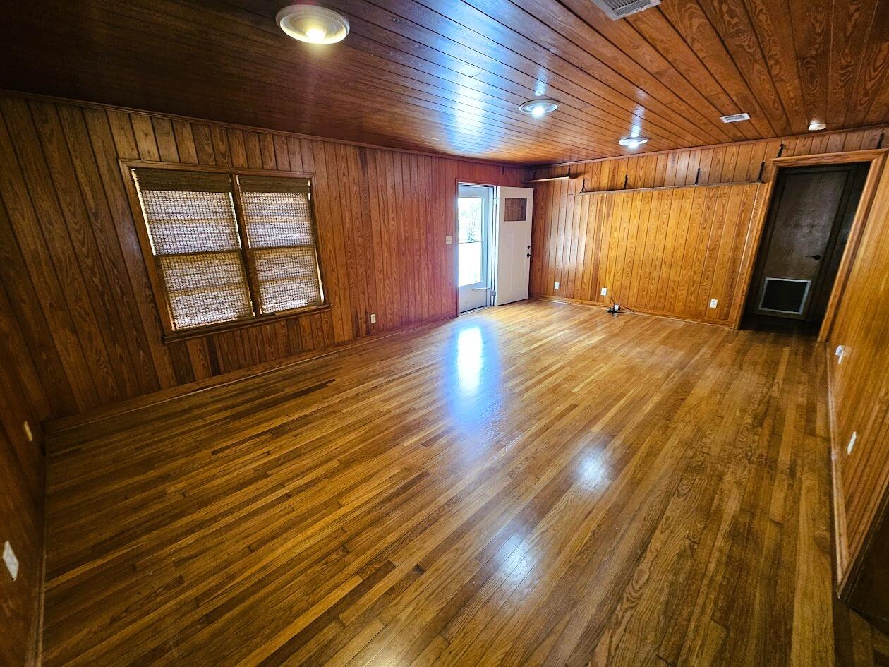 164 S 13th Street Defuniak Springs FL 32435