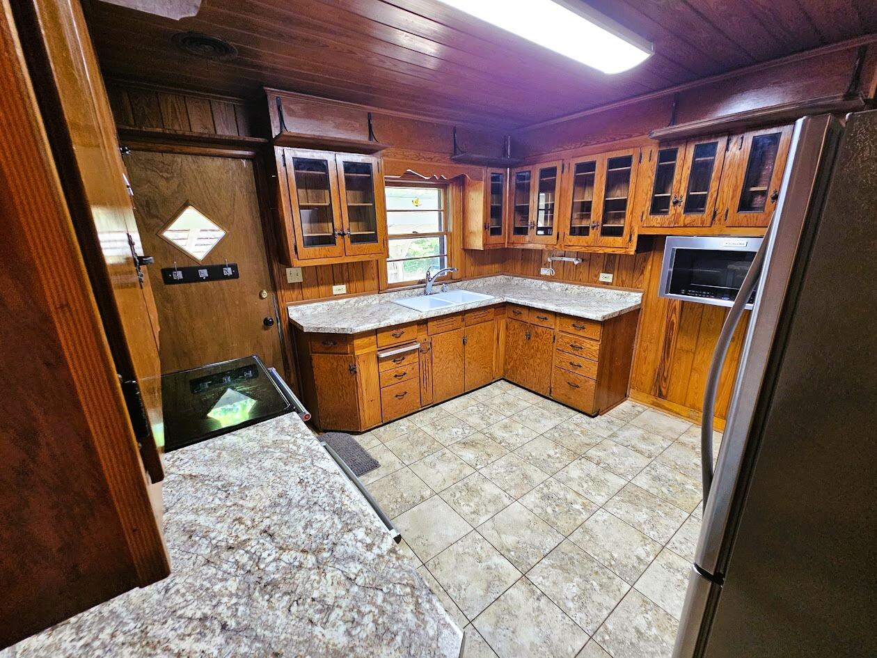 164 S 13th Street Defuniak Springs FL 32435