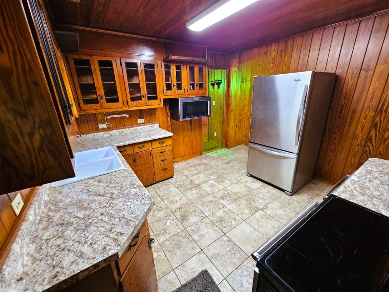 164 S 13th Street Defuniak Springs FL 32435