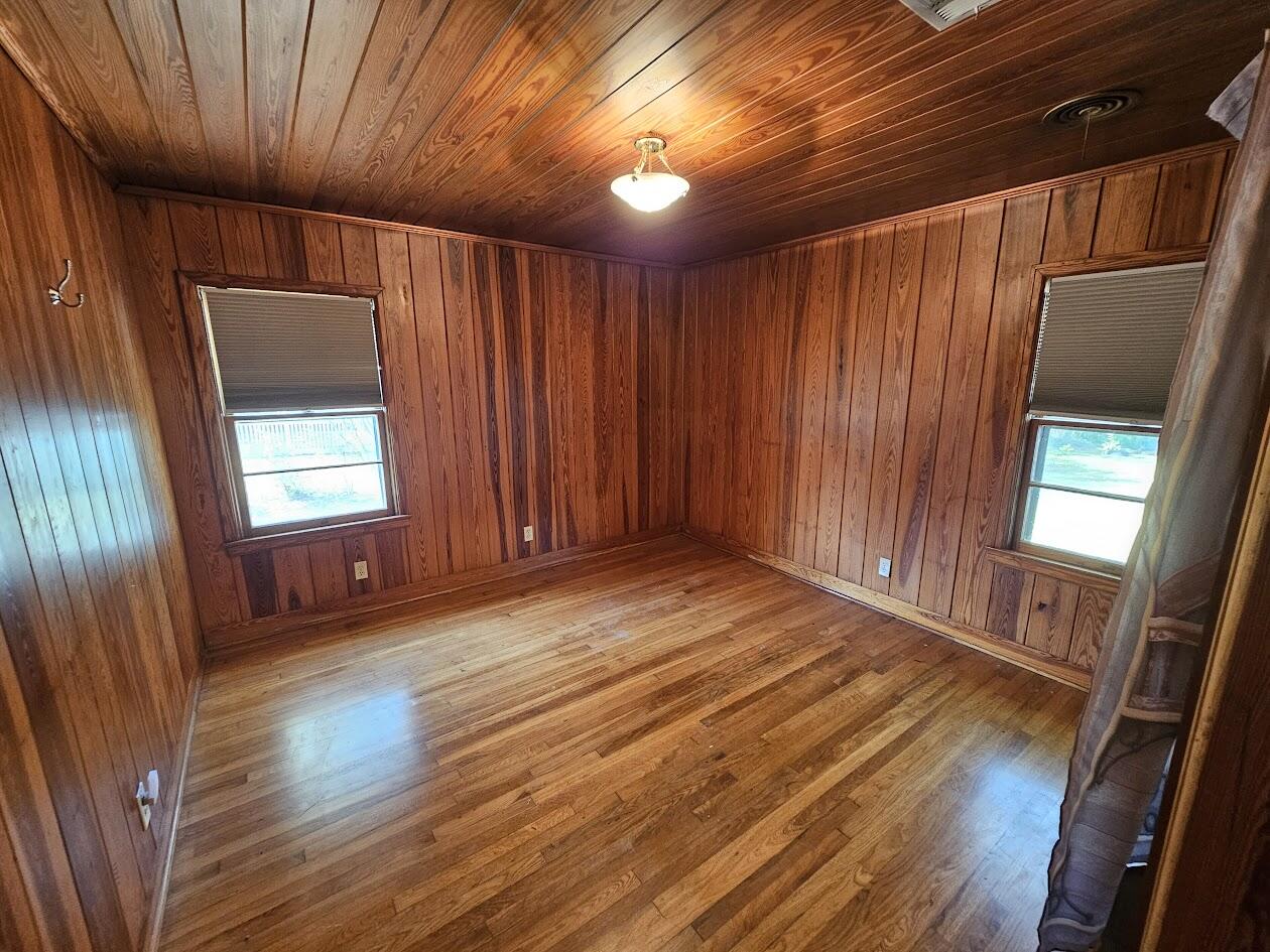 164 S 13th Street Defuniak Springs FL 32435