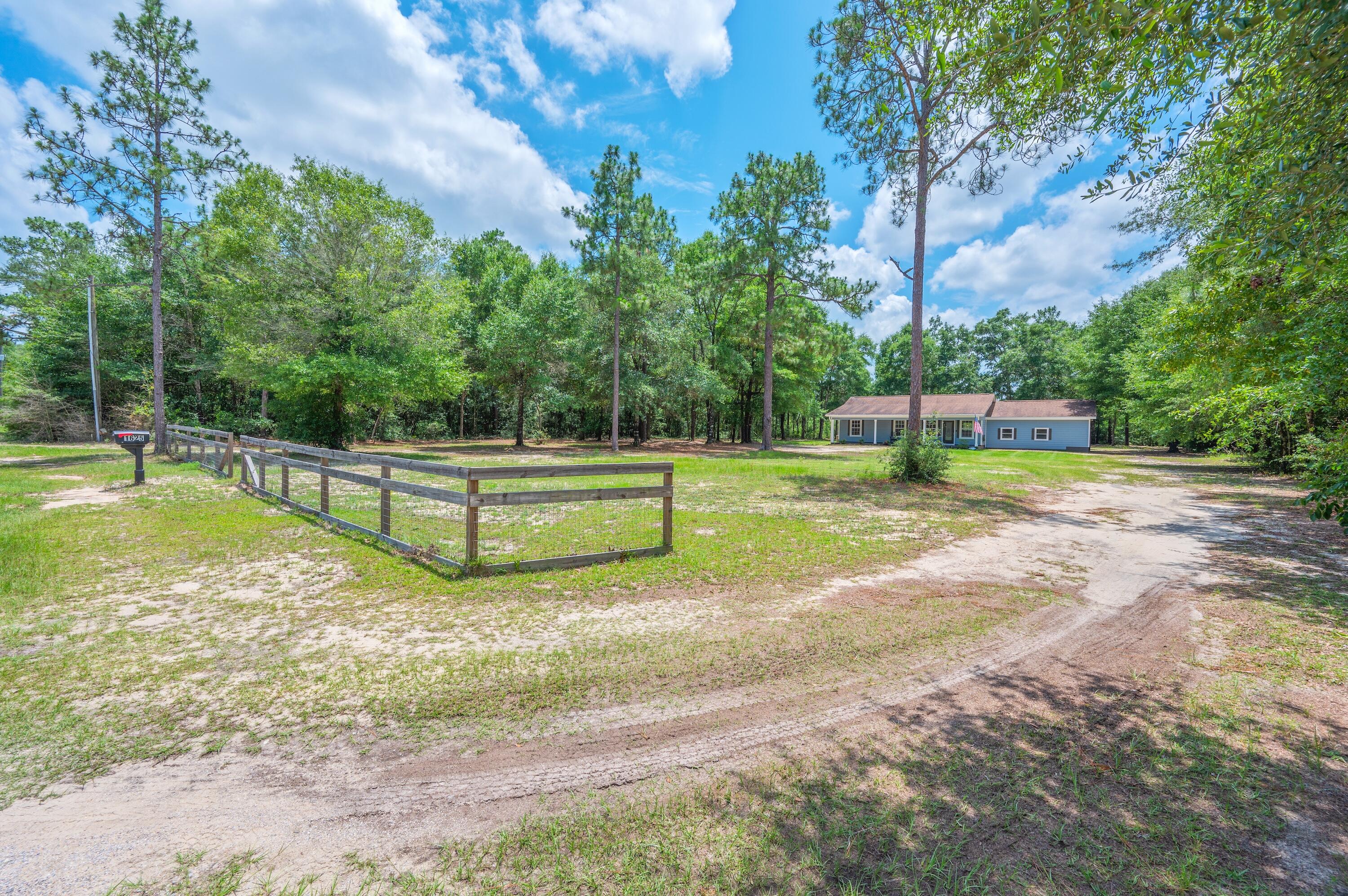1625 Caswell Road Defuniak Springs FL 32433