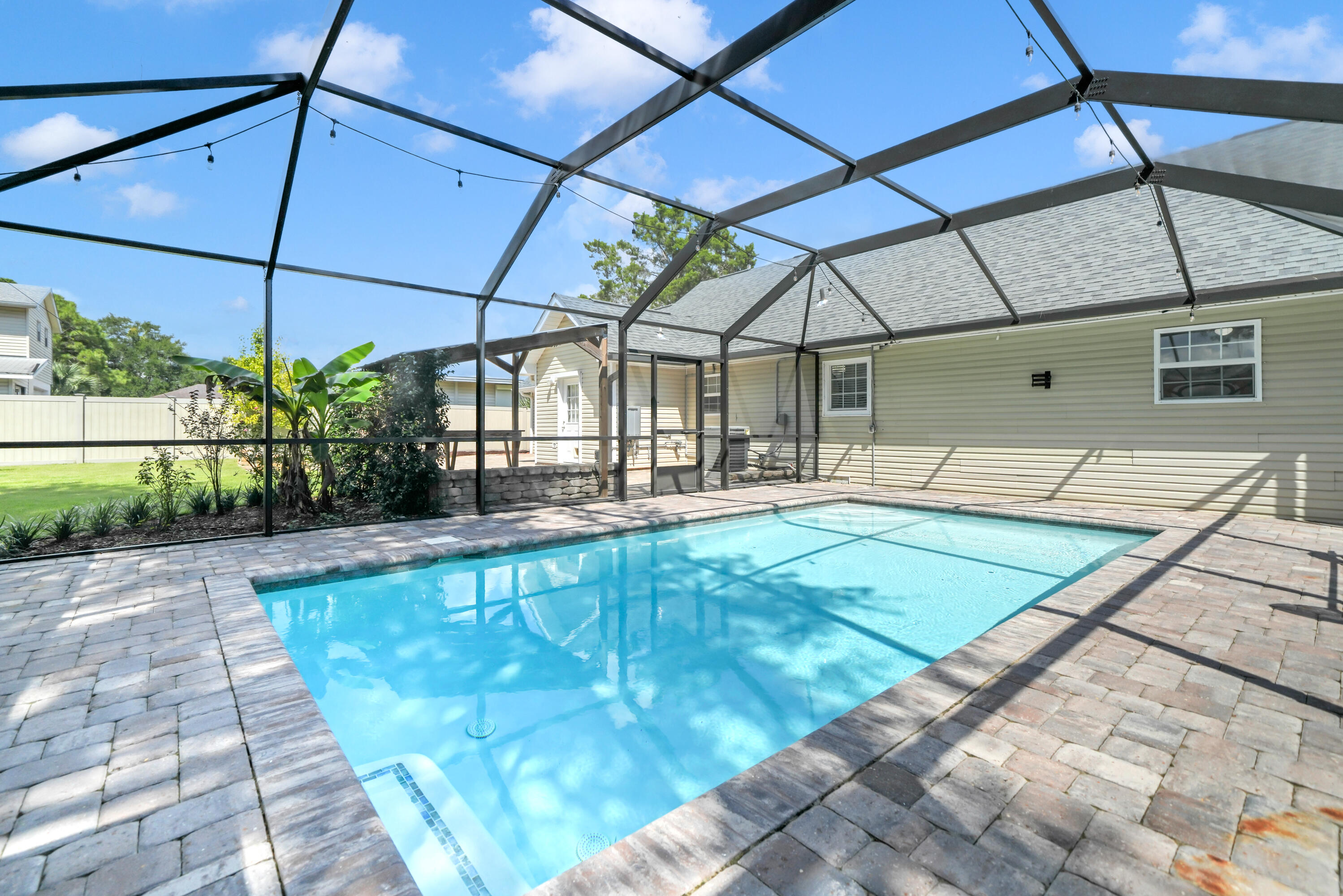 48 NE Nebraska Avenue Fort Walton Beach FL 32548