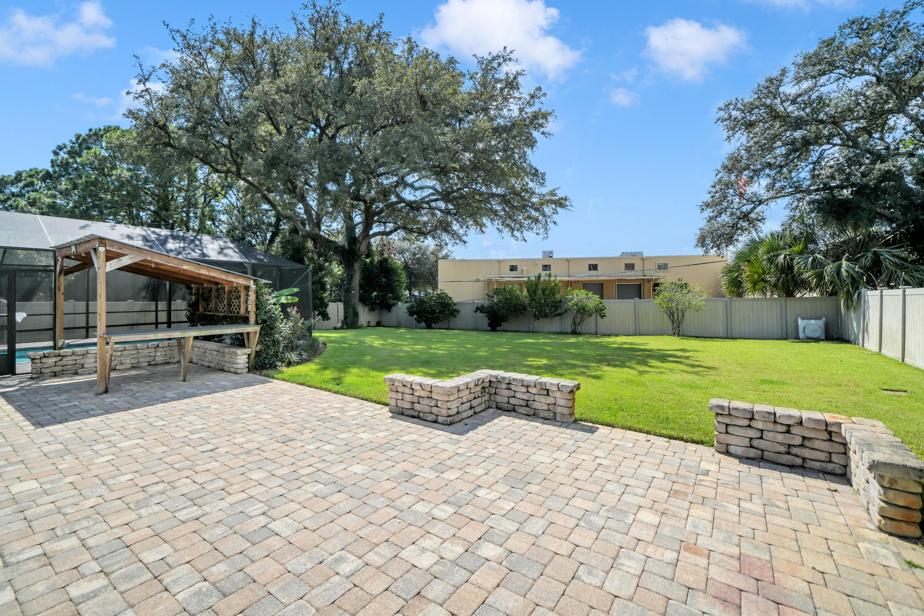 48 NE Nebraska Avenue Fort Walton Beach FL 32548