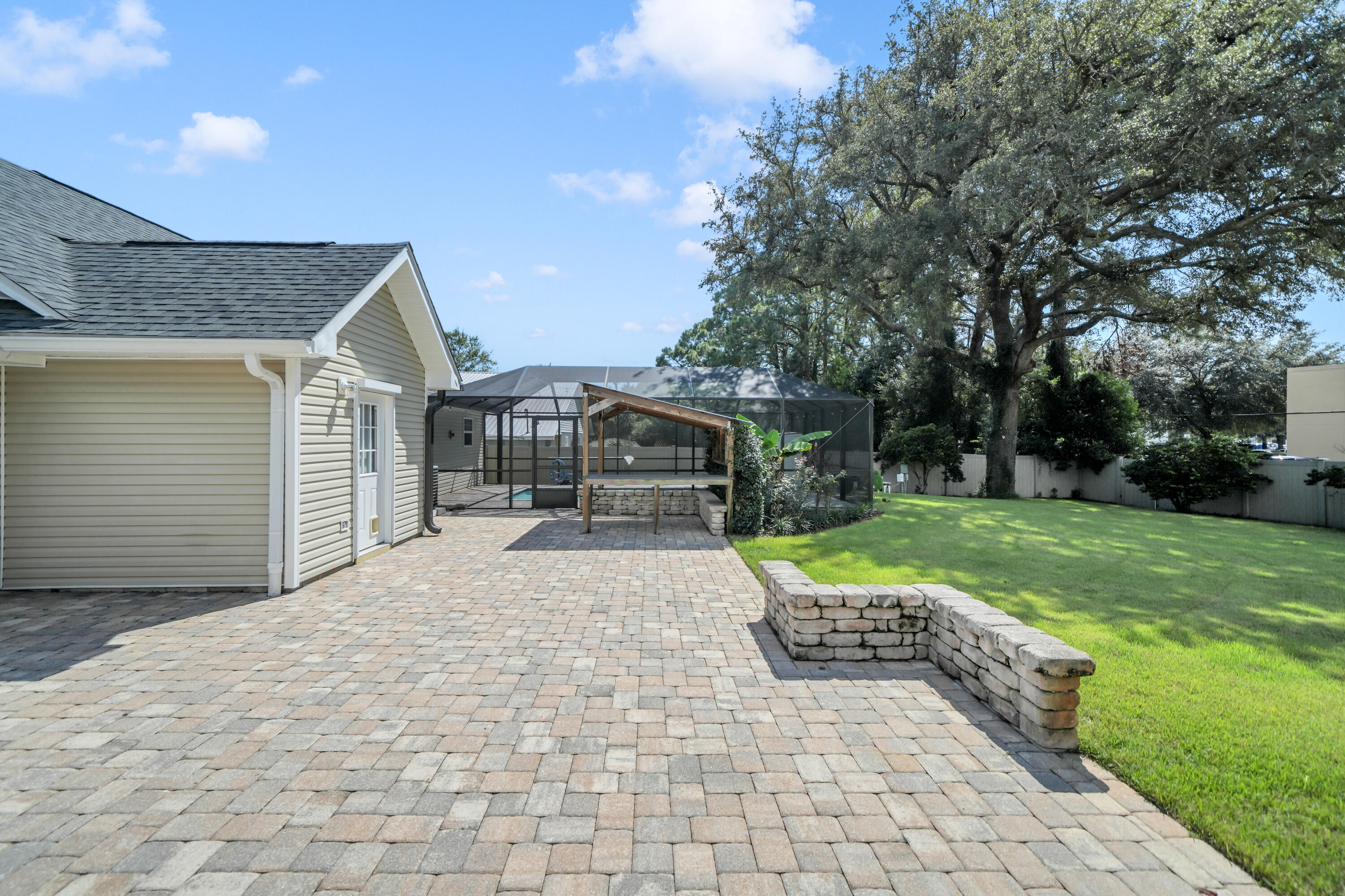 48 NE Nebraska Avenue Fort Walton Beach FL 32548
