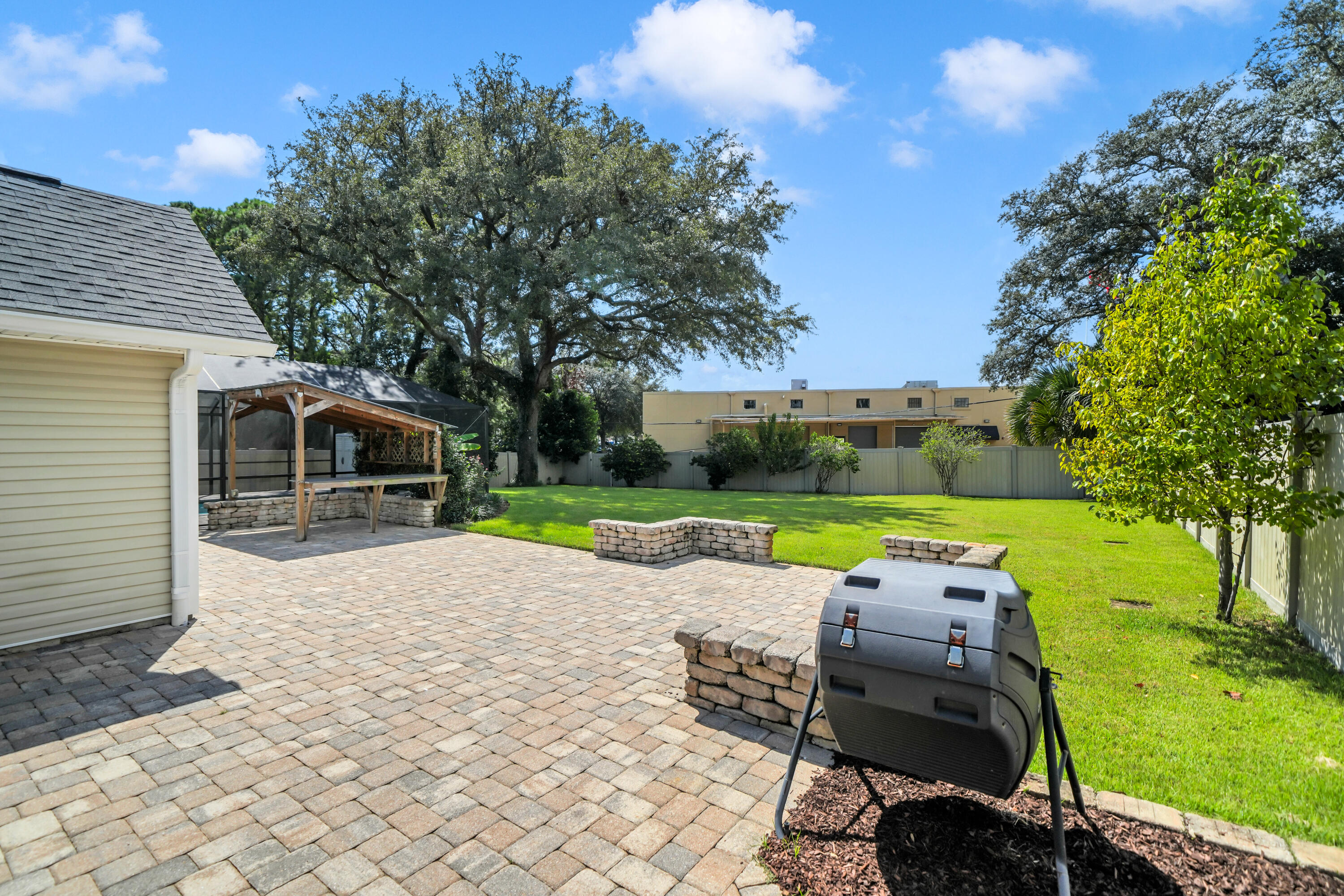 48 NE Nebraska Avenue Fort Walton Beach FL 32548