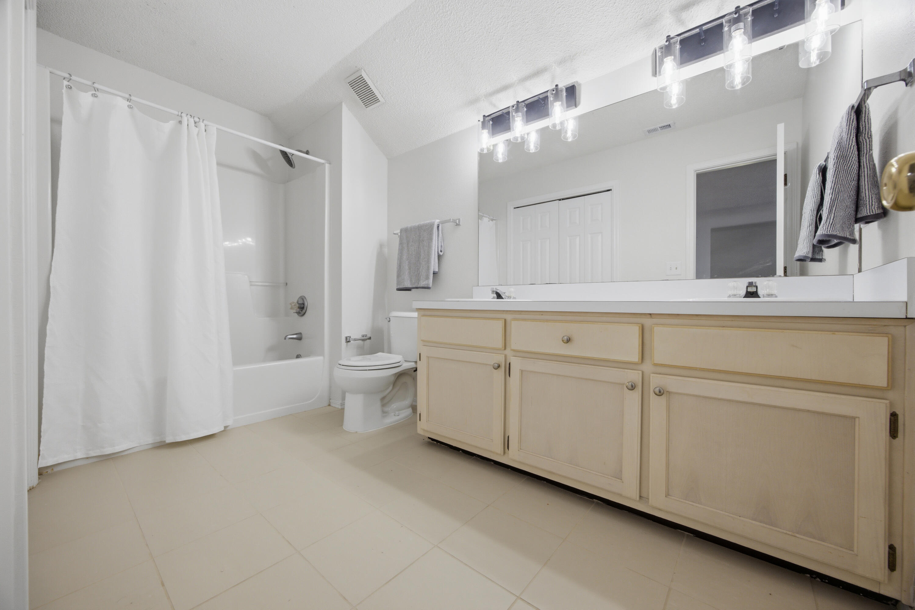 2812 Lee Trevino Court Shalimar FL 32579