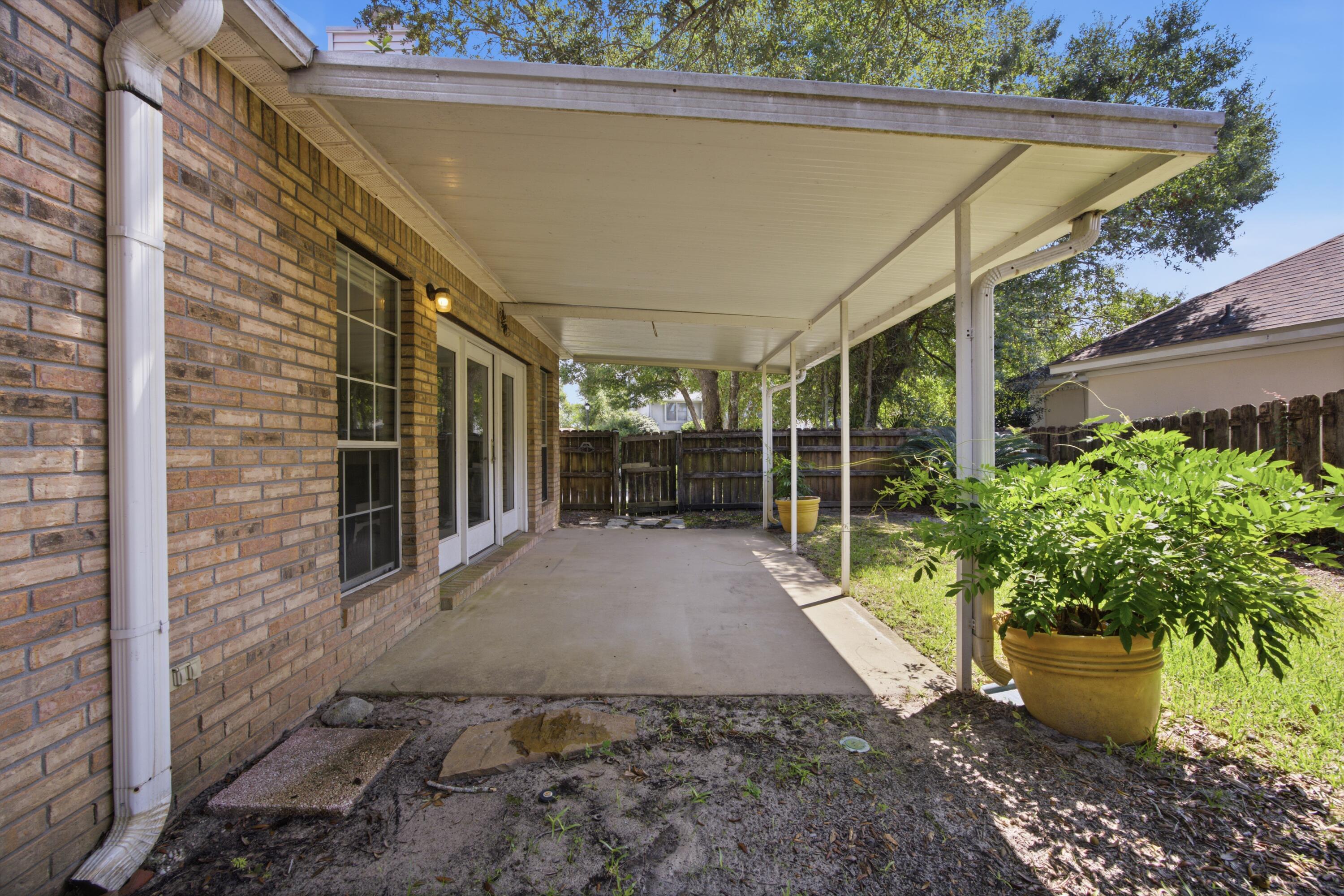 2812 Lee Trevino Court Shalimar FL 32579