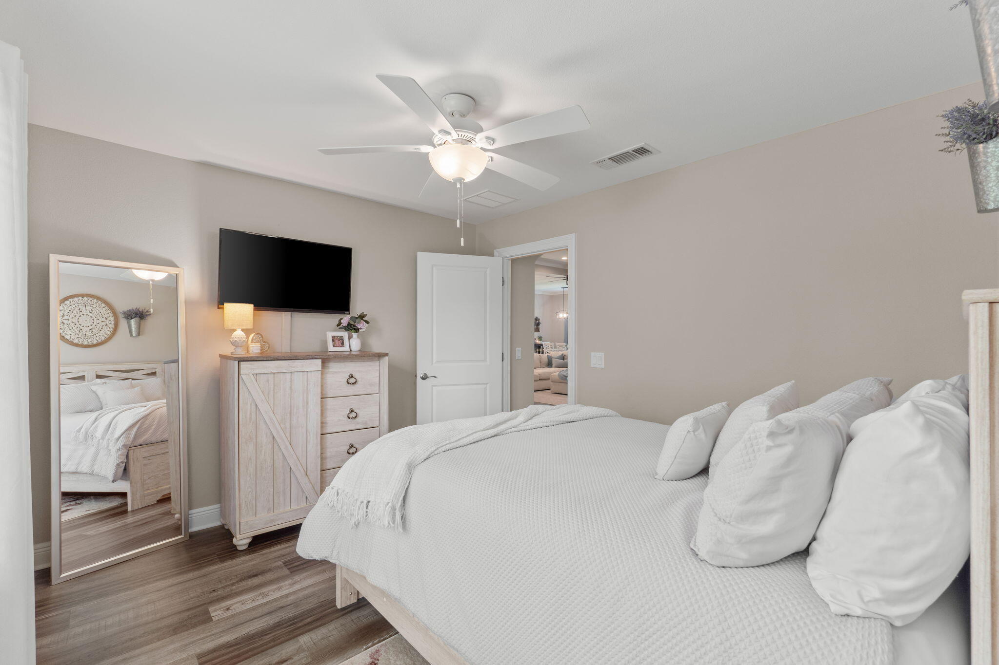 9073 E River Drive Navarre FL 32566