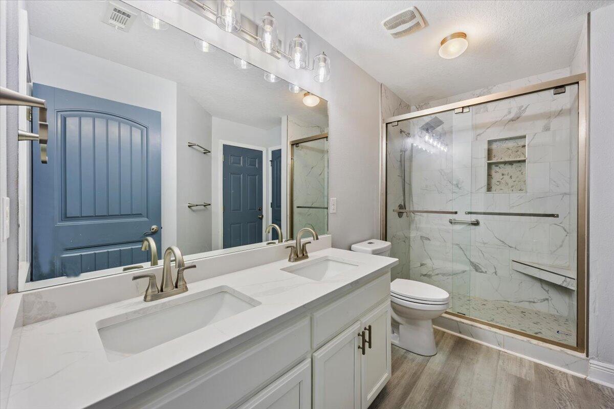 425 Tree Swallow Drive Pensacola FL 32503