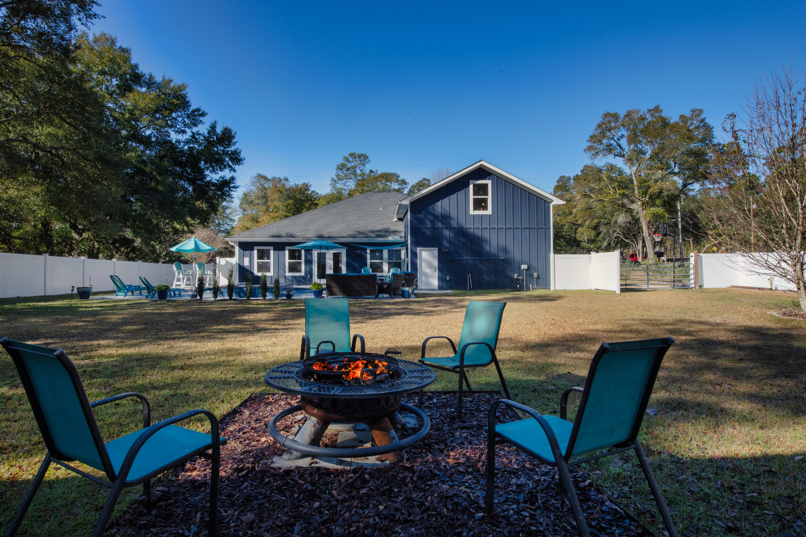342 Eastern Street Freeport FL 32439
