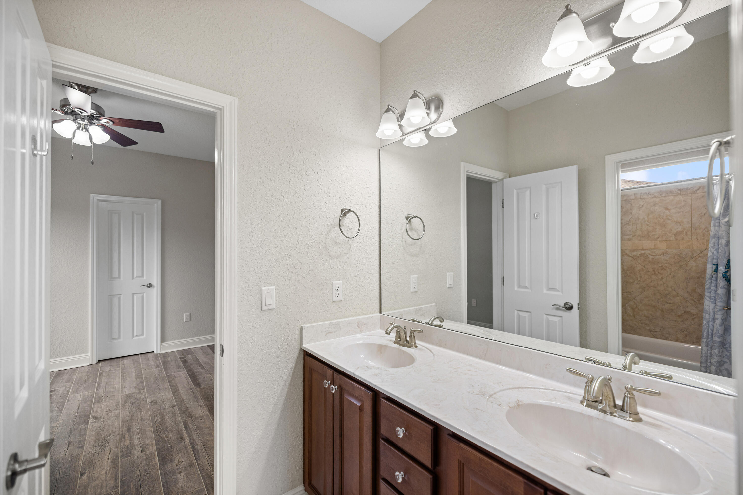 335 Grove Park Drive Niceville FL 32578
