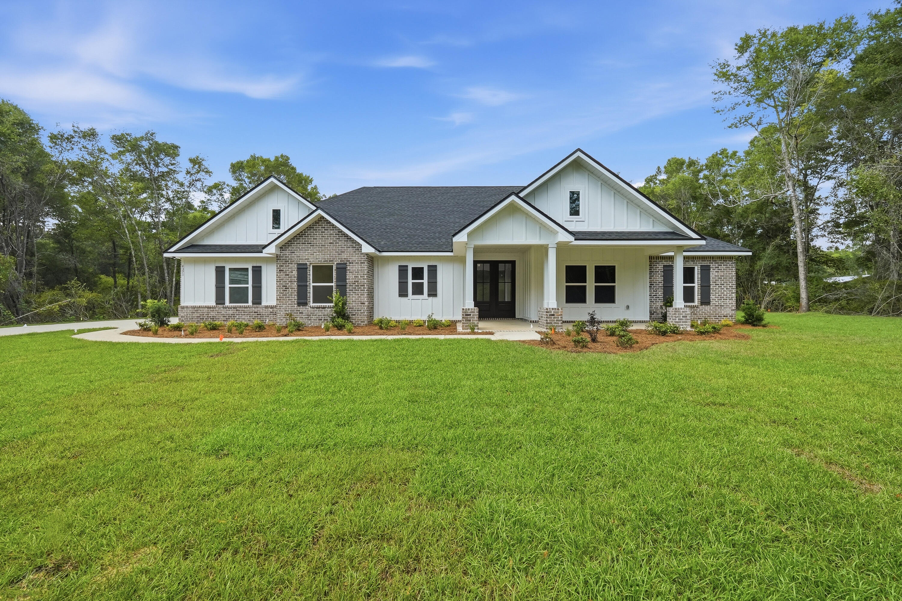 4371 Cooper Lane Holt FL 32564